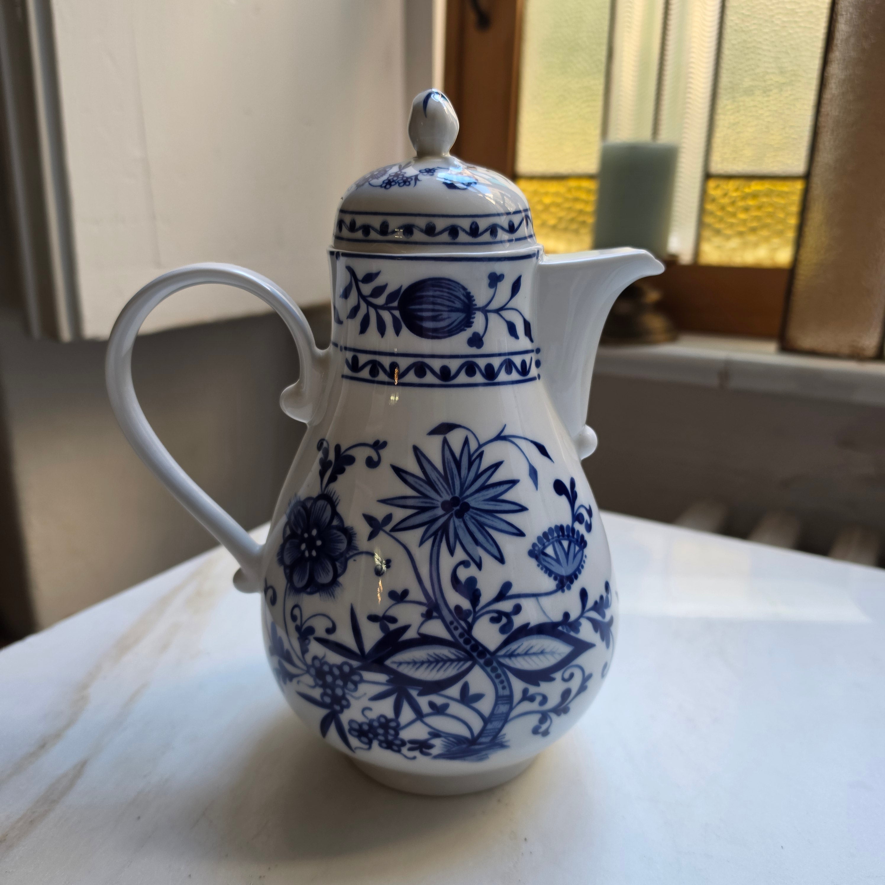 Große Kahla Zwiebelmuster Kaffeekanne Kanne Tee Vintage blau weiß