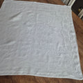 Antike Jugendstil Serviette/Mitteldecke weiß 64x64cm Damast Blumen Stockflecken Monogramm G.C.