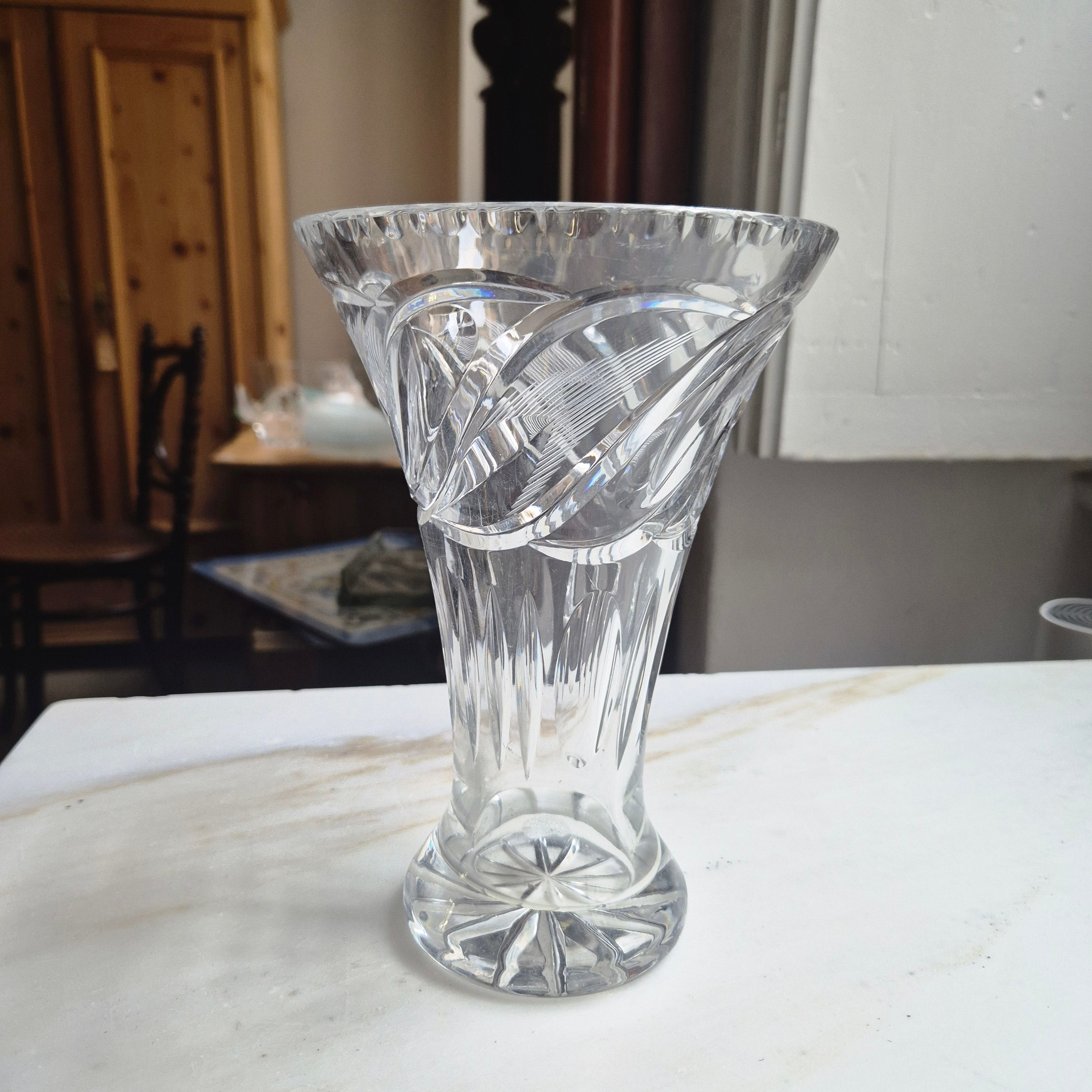 Wunderschöne Vintage Kristall Vase Groß (2x minimale Abplatzer)