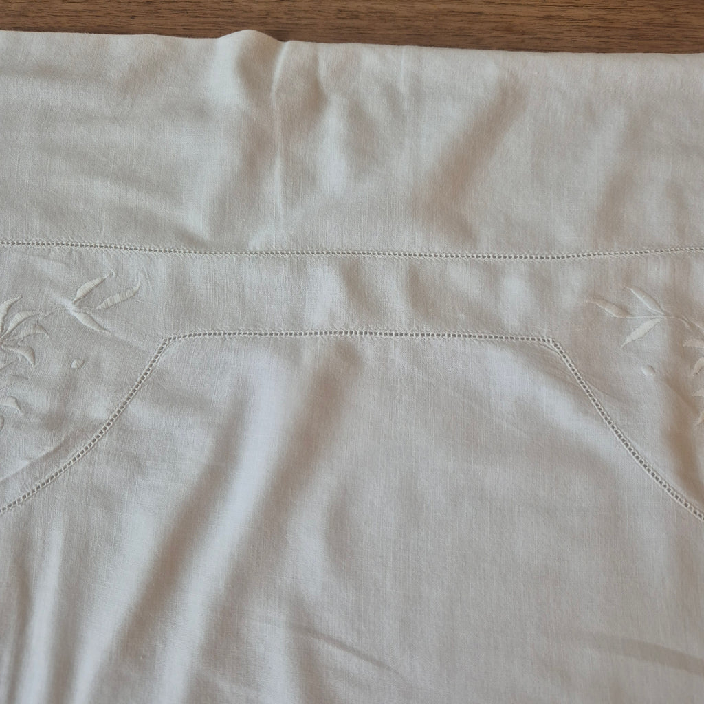 Antiker Kopfkissenbezug mit zarter Stickerei 76x78cm Baumwolle Monogramm A.S.