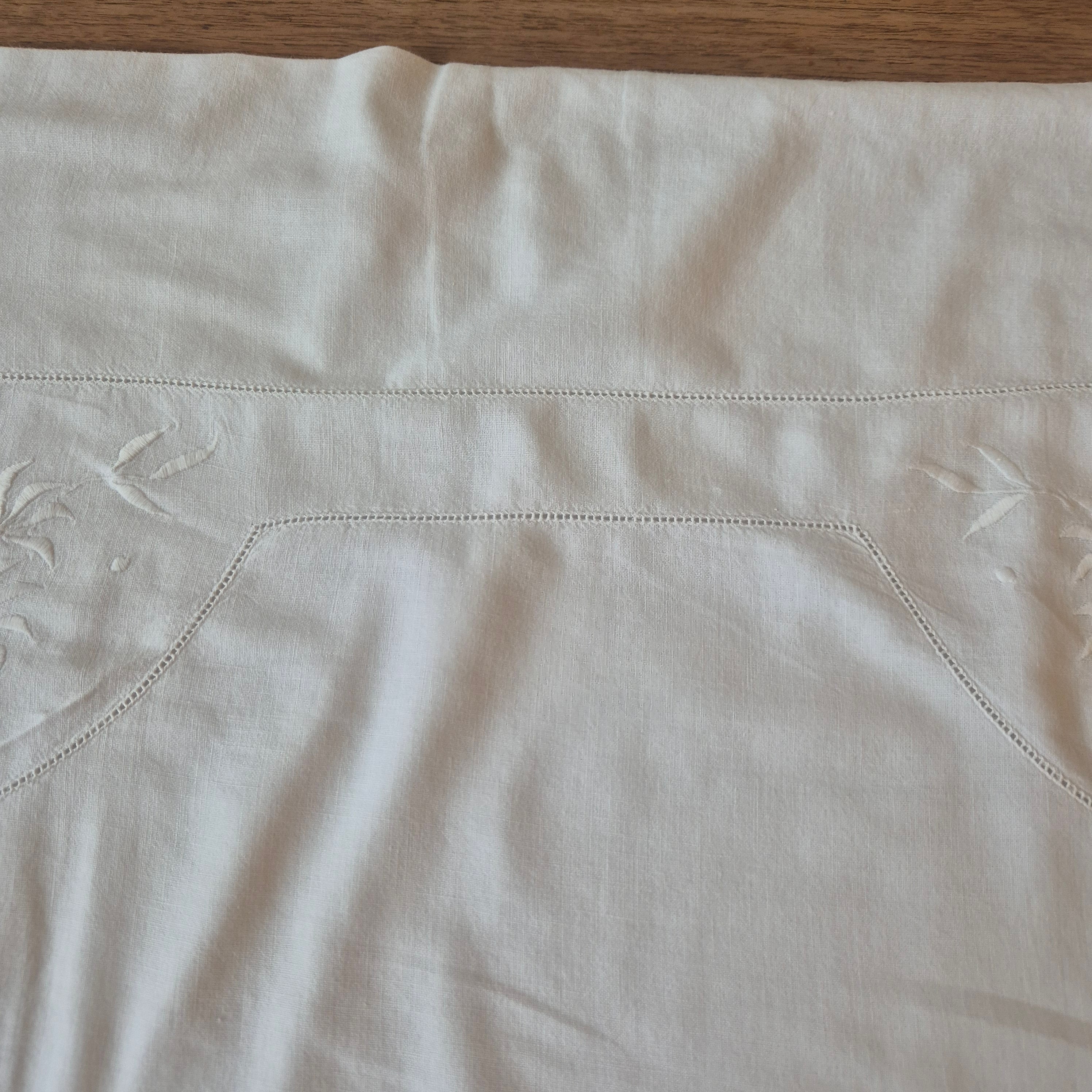 Antiker Kopfkissenbezug mit zarter Stickerei 76x78cm Baumwolle Monogramm A.S.