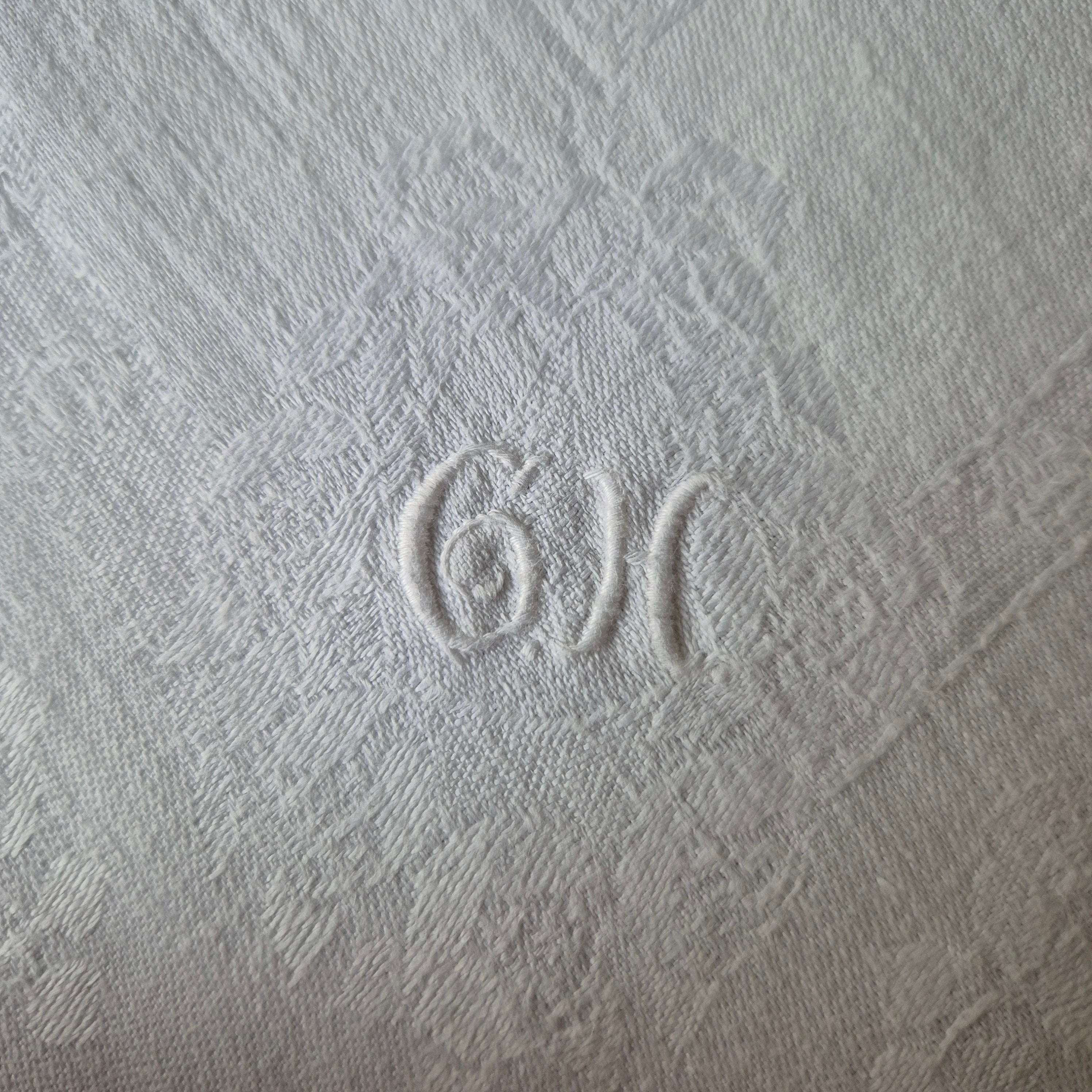 Antike Jugendstil Serviette/Mitteldecke weiß 62x62cm Monogramm C.H. Damast