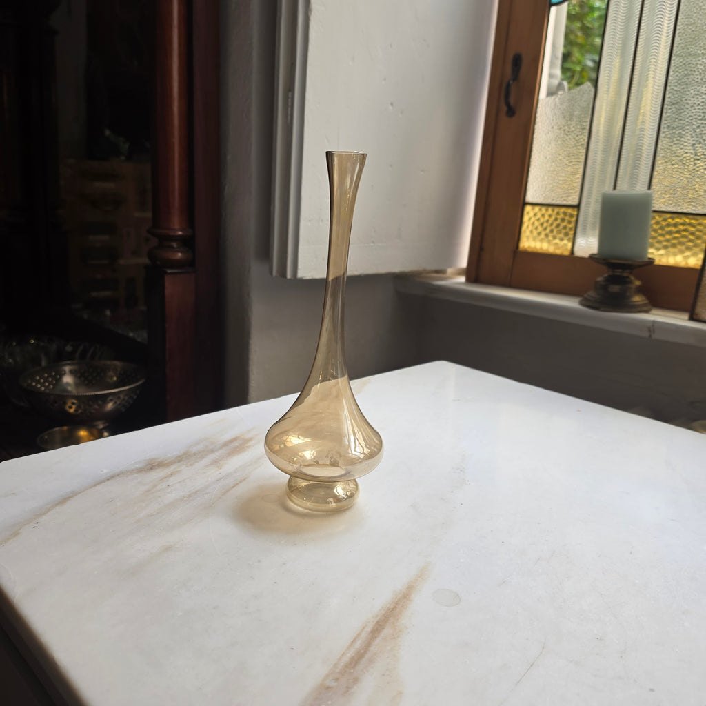 Elegante Vintage Solitär-Glasvase – Bernstein / Champagner mit schimmerndem Glanz