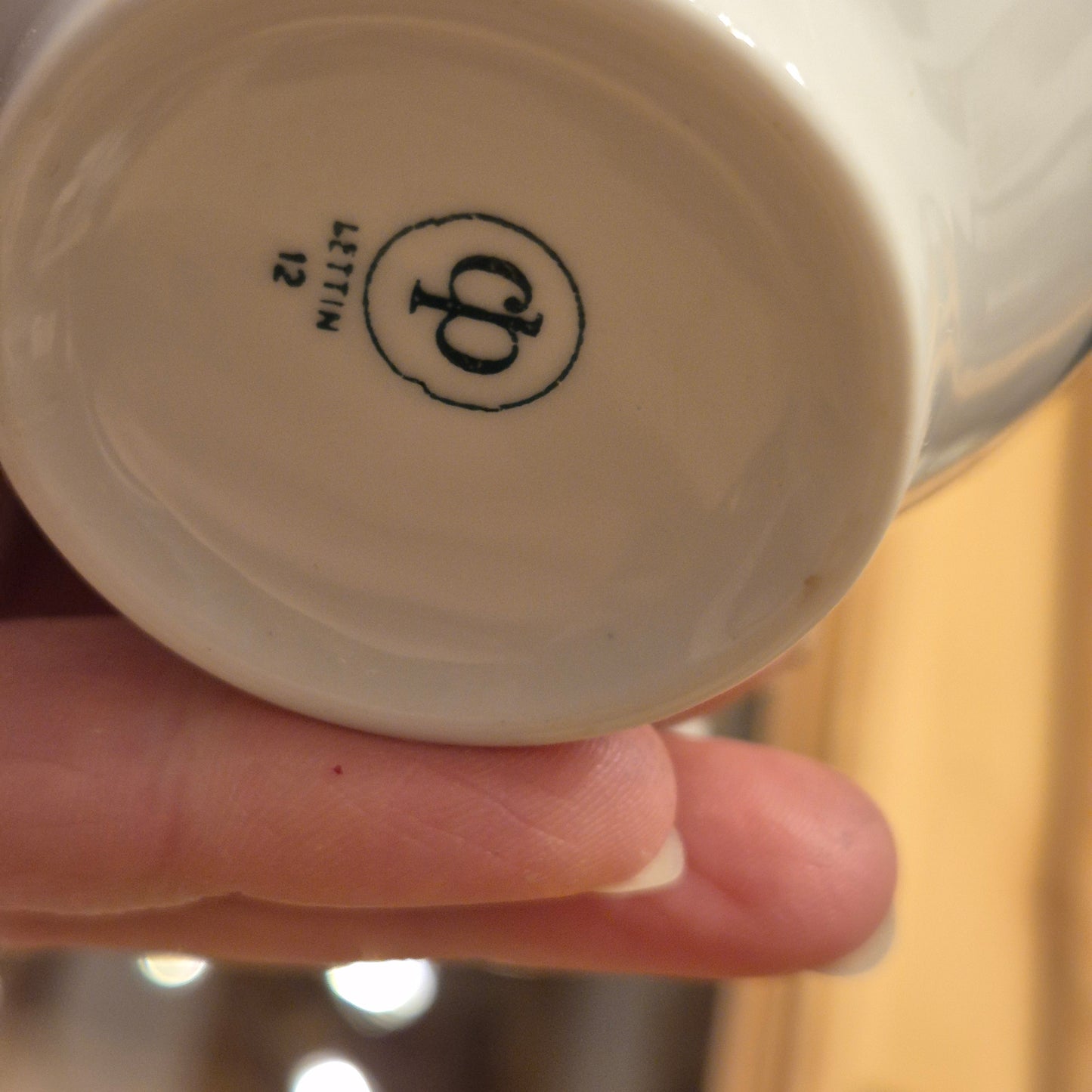 Handgemachte Sojawachskerze Weihnachtesgeschenk Sahne Lebkuchen Dessert in Antiker Porzellan Tasse Lettin DDR