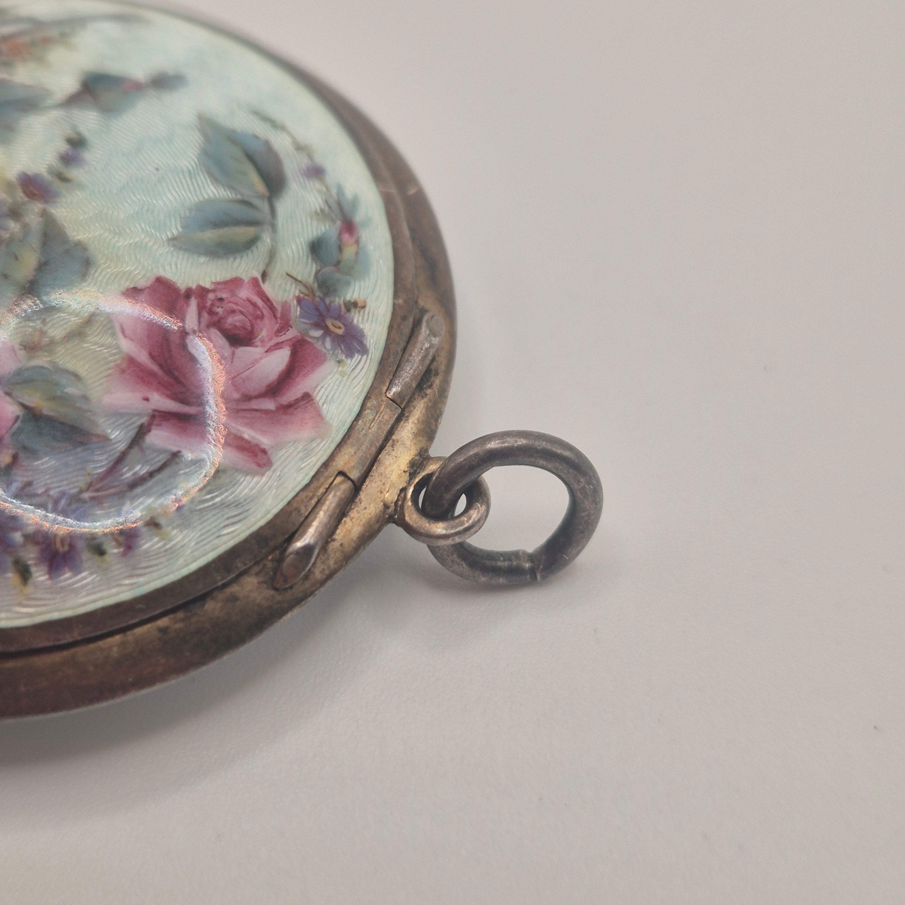 Charmante Vintage-Metalldose – Romantisches Rosen-Design mit Guilloché-Emaille