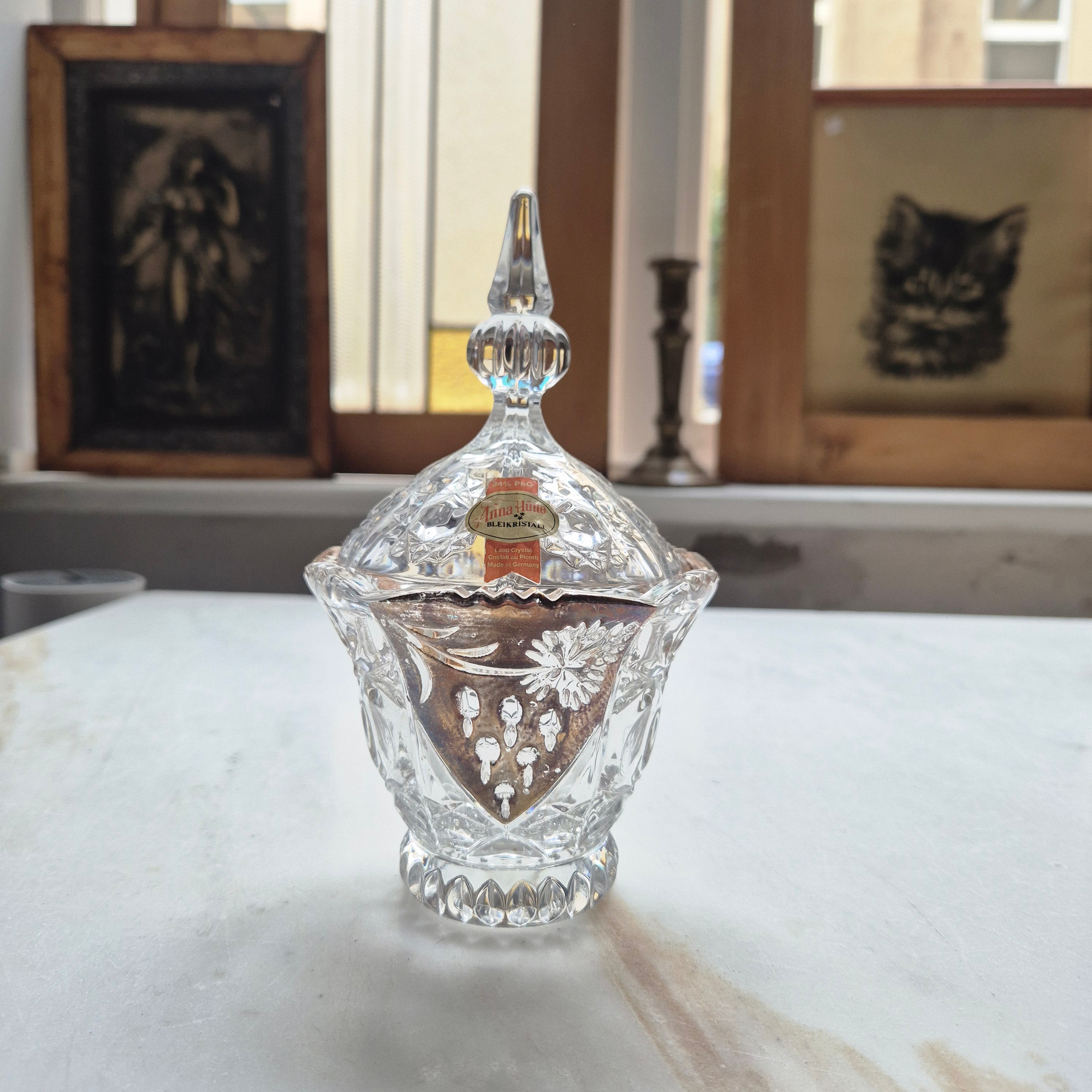 Vintage Bonboniere Schale aus Bleikristall mit Deckel - von Anna Hütte