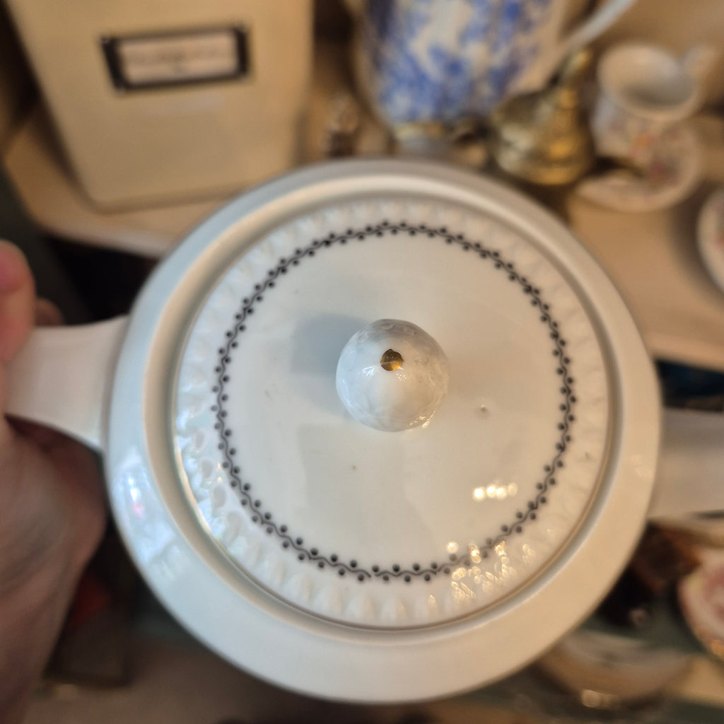 Alte große Kaffeekanne Vintage Silesia Porzellan weiß gold schwarz