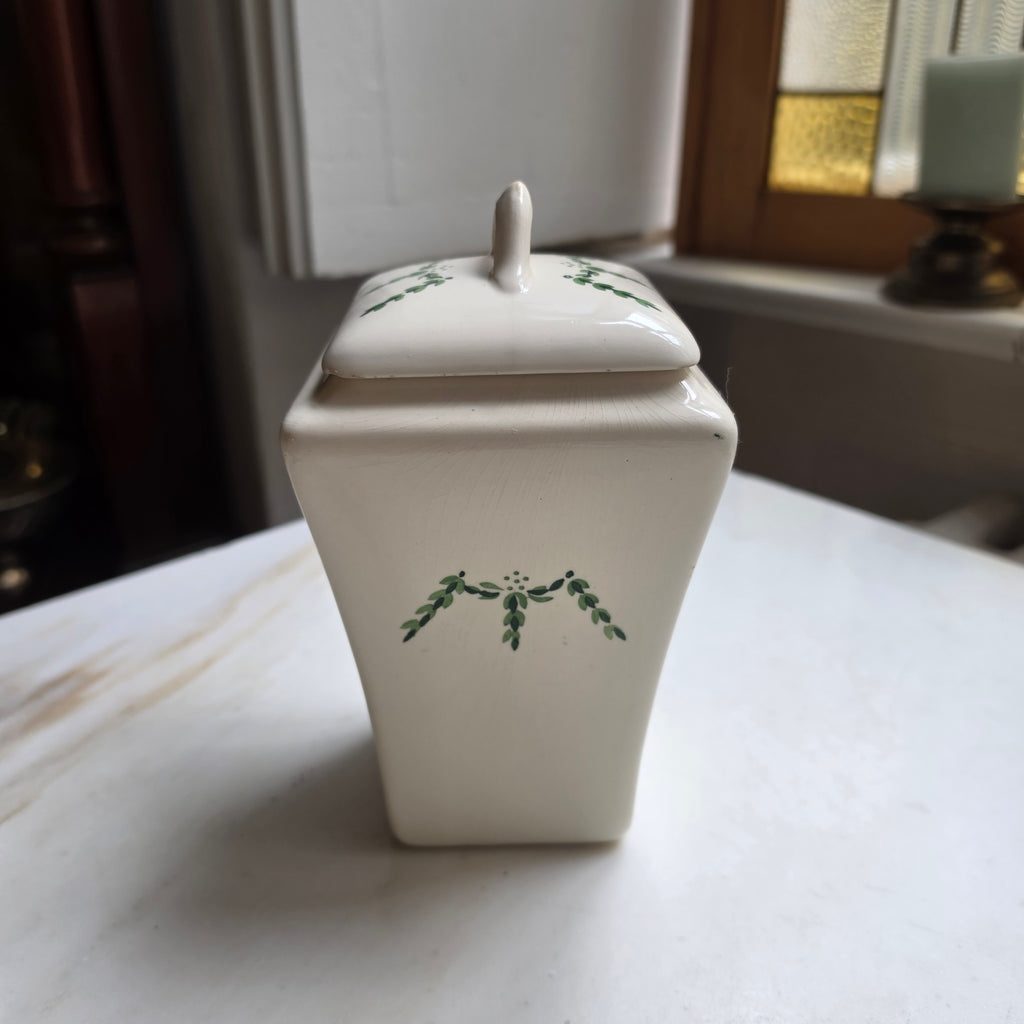 Antike Vorratsdose „Nudeln“ – Keramik im Landhaus-stil mit handbemaltem Blumendekor & Schleife