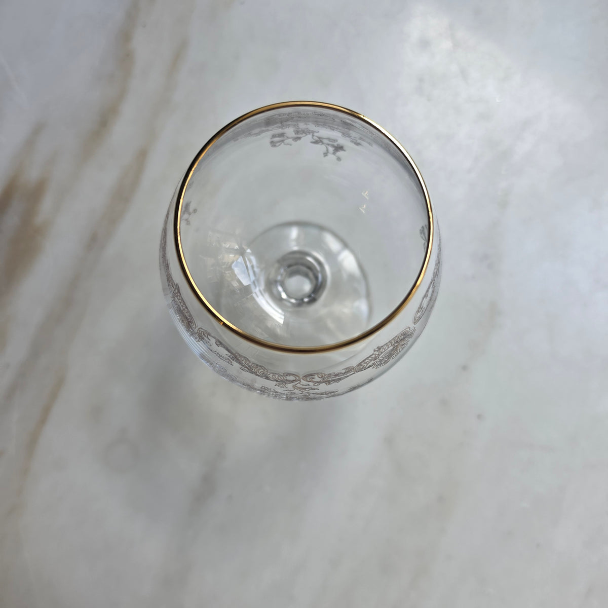 Edles Vintage Cognac- & Likörglas mit Goldrand und Barock-Gravur