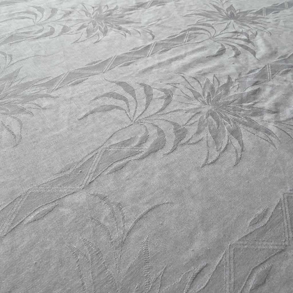 Vintage Jacquard-Damast Tischdecke „Palma“ – Reinweiß mit eingewebtem Palmen-Dekor - 125x155cm