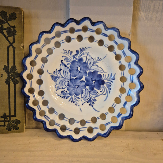 Vintage Handgemachter Zierteller Wandteller aus Portugal Blau weiß mit Blumen