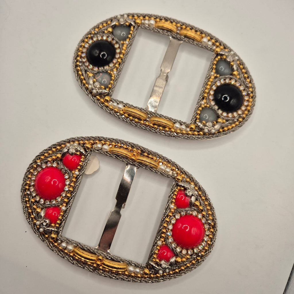 Große Vintage 80er Jahre Gürtelschnalle Oval Handmade rot schwarz gold