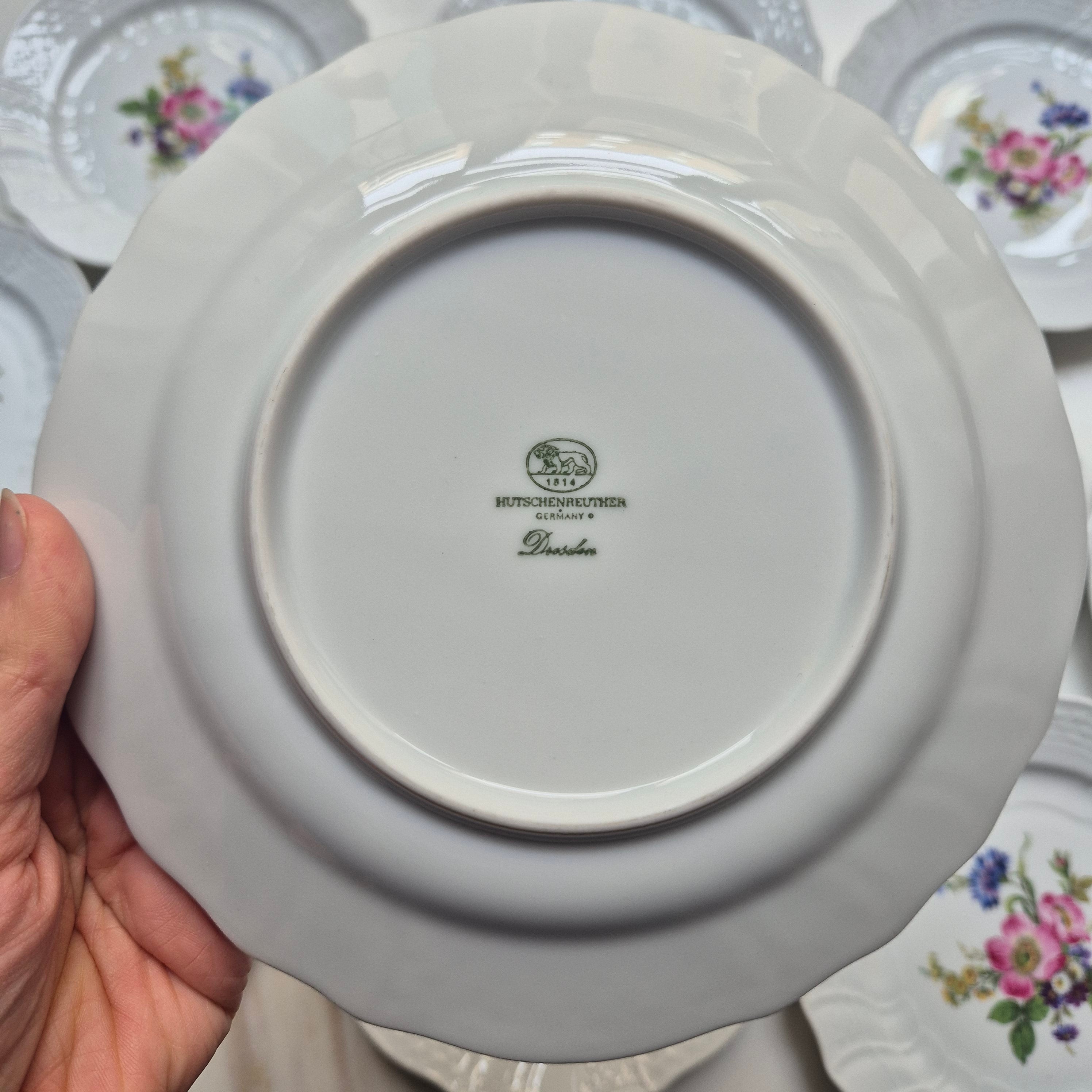 12x Antike Hutschenreuther  Porzellan Kuchenteller mit Blumenmotiv Reliefrand