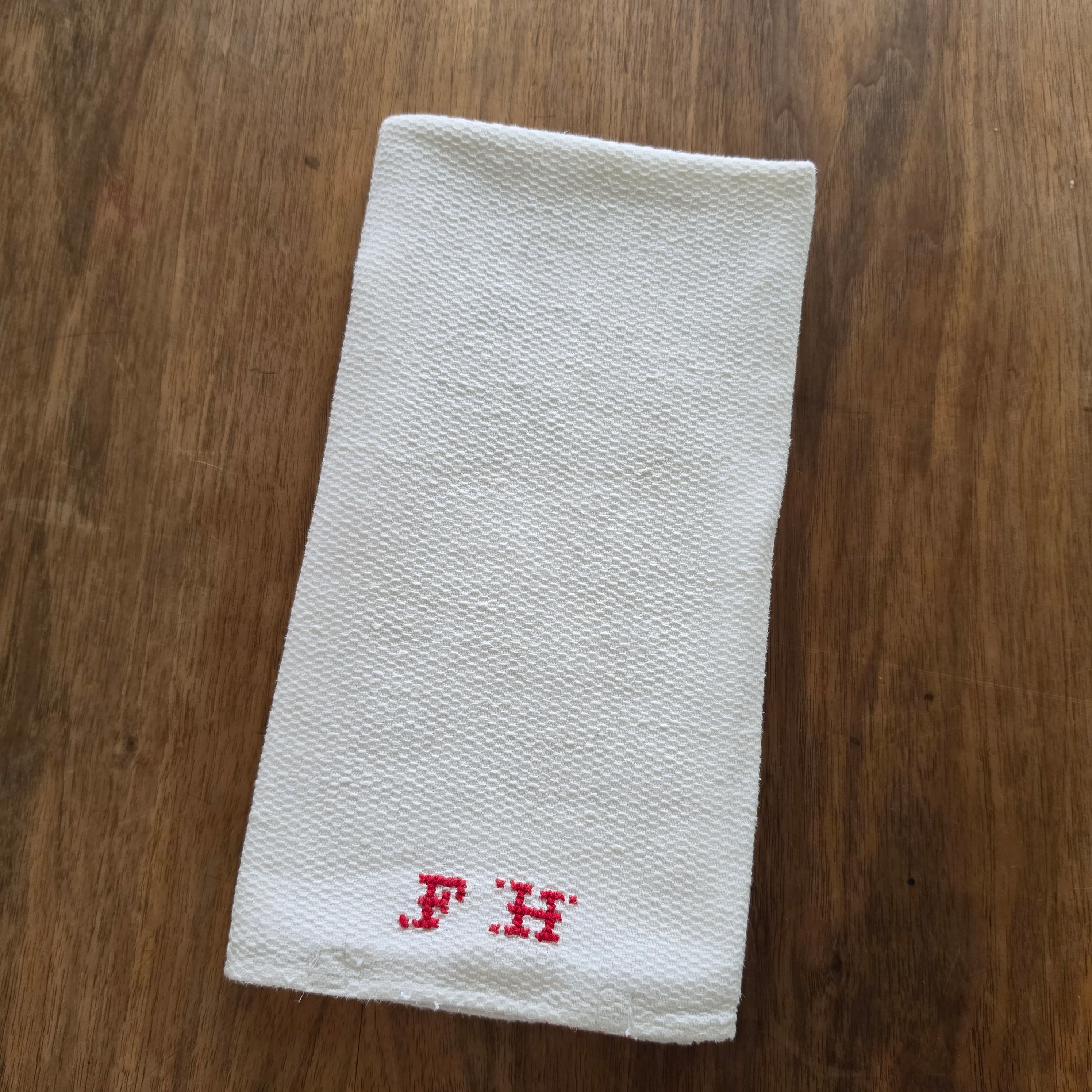Vintage Tischläufer / Mangeltuch mit roter Einwebung & Monogramm "FH" - 47x117cm