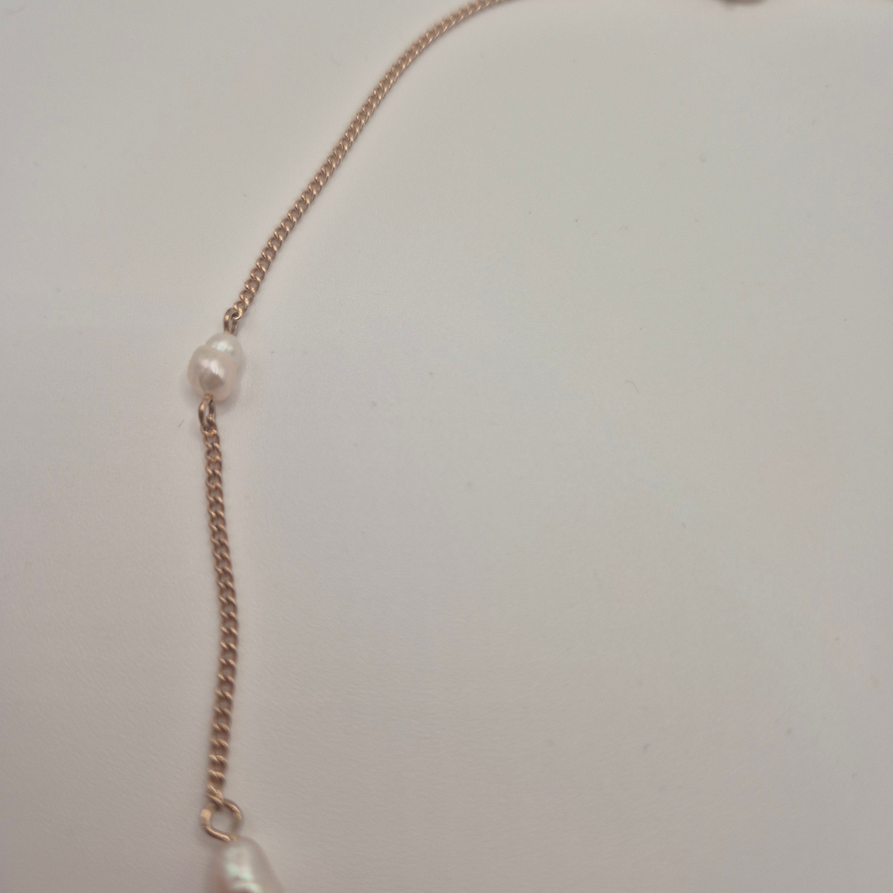 Elegante Gliederkette mit Perlen-Akzenten (Gold-Optik)