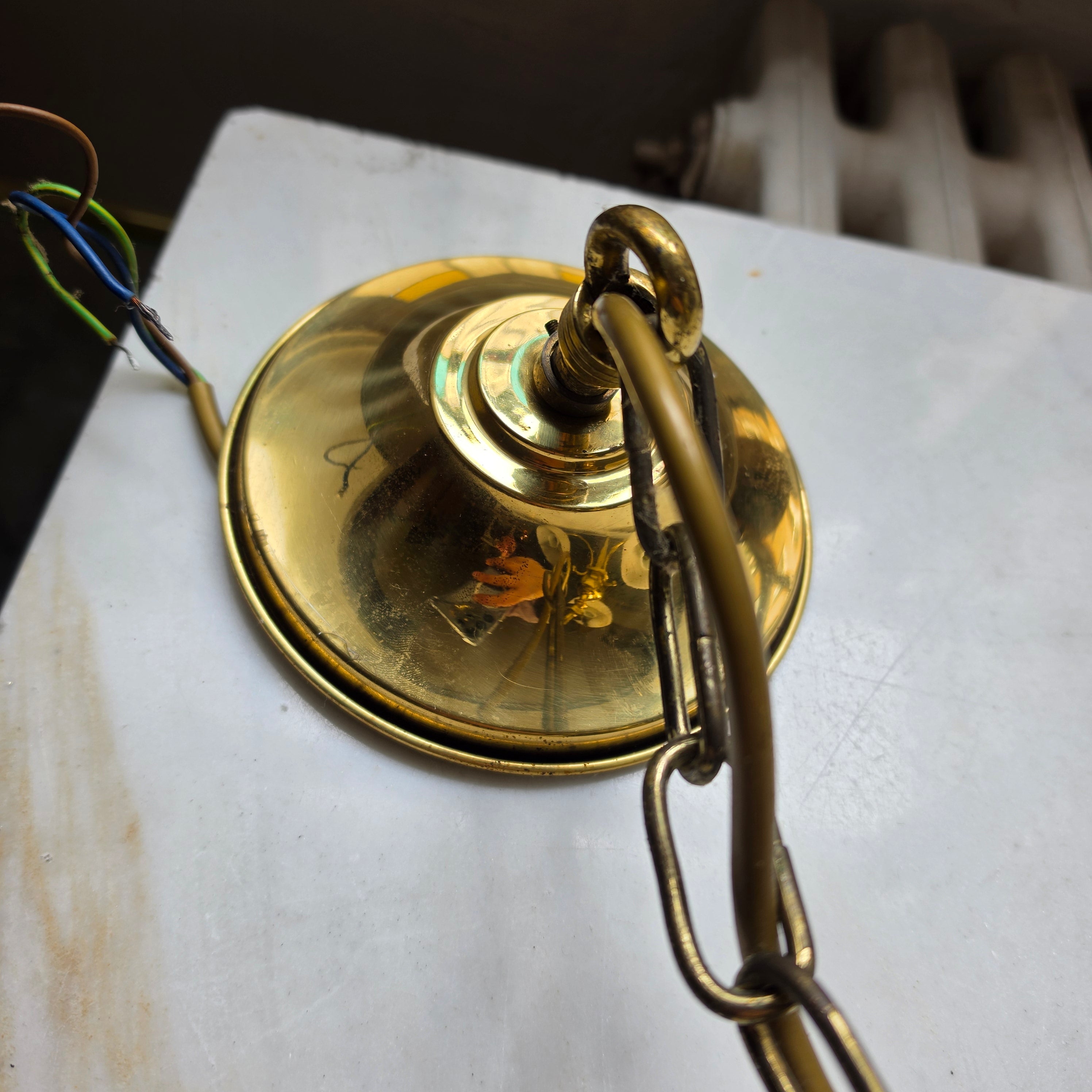 Art Jugendstil Deckenlampe - 3-armig mit Marmoroptik Glasschalen und Messing