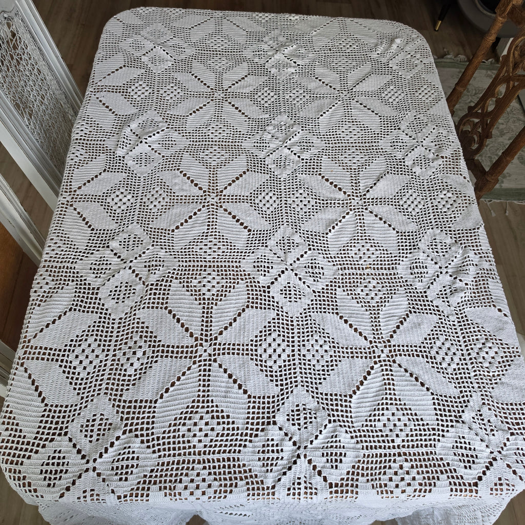 Große Vintage Häkeldecke Weiß - Handgearbeitete Filethäkel-Tischdecke Boho-Chic 235x250cm