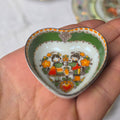 Vintage Steinbock Emaille Herzschale - Handgefertigt in Österreich - Trachten- & Volkskunst Motiv
