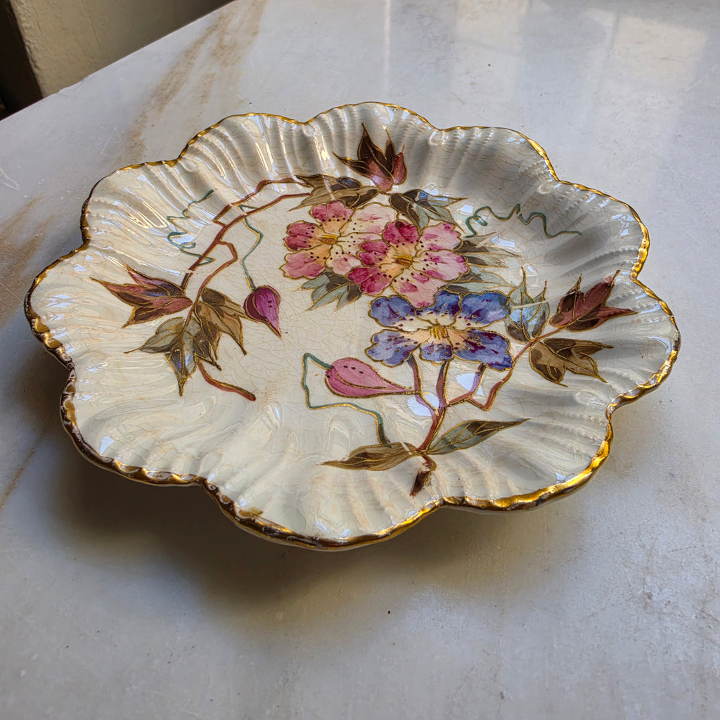 Antiker handbemalter Porzellanteller mit Blumenmalerei Goldrand um 1900
