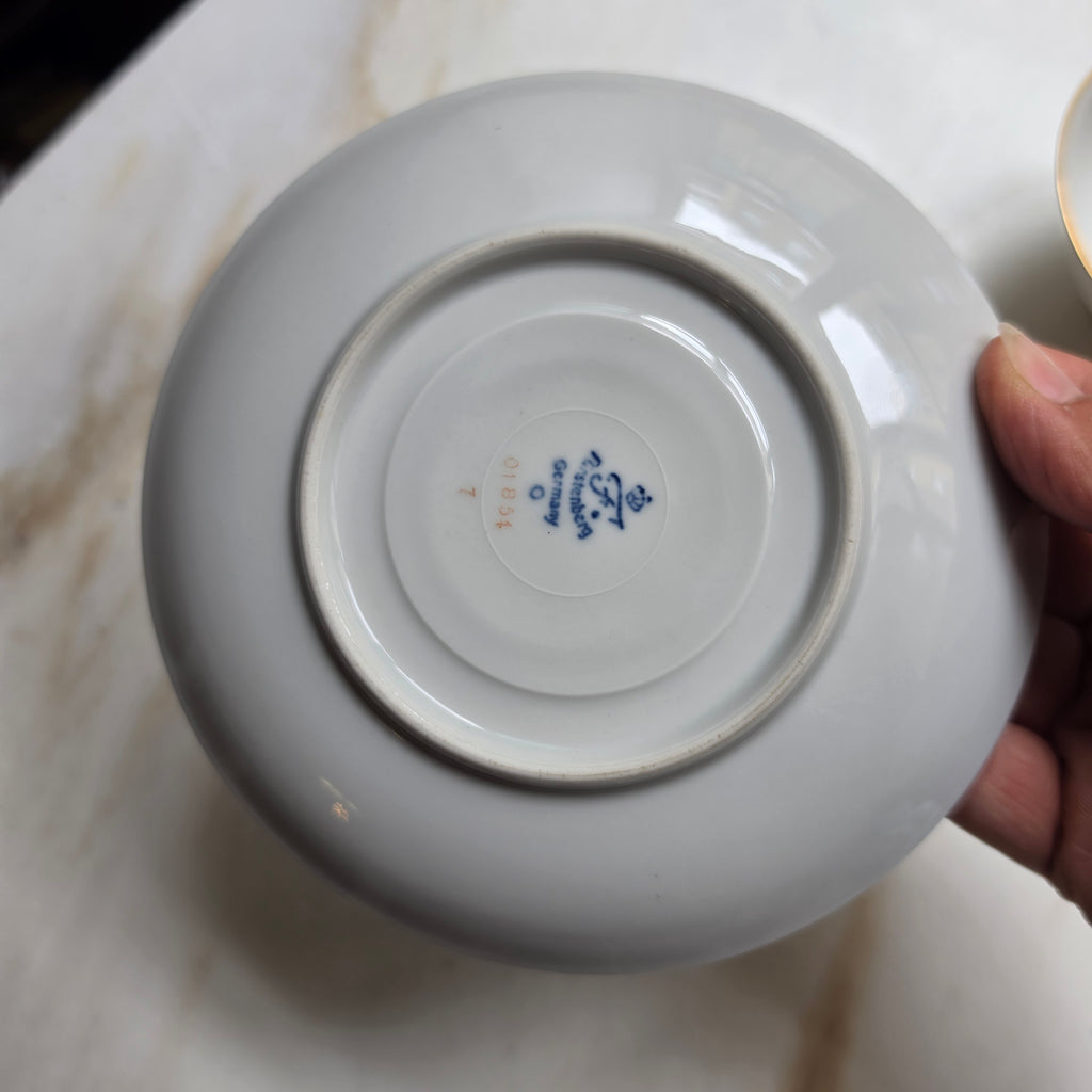Fürstenberg Porzellan Teetasse mit Untertasse – Romantisches Rosenmotiv & Goldrand – Vintage Gedeck