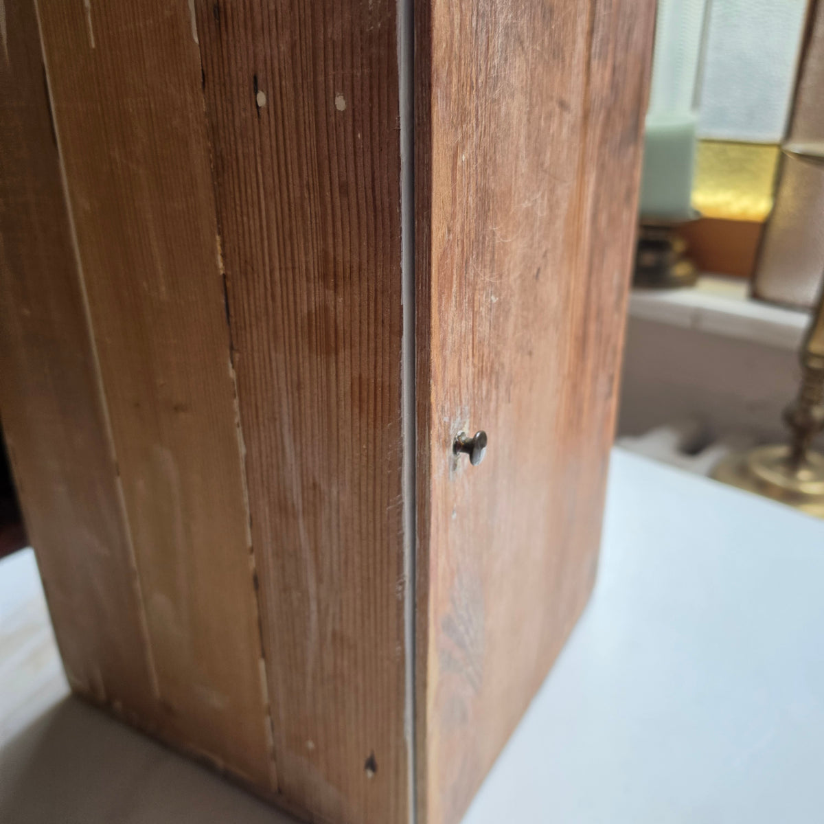 Rustikale Vintage-Holzkiste mit Deckel & Innenfach – Charmanter Holzkasten im Shabby Chic - Landhausstil