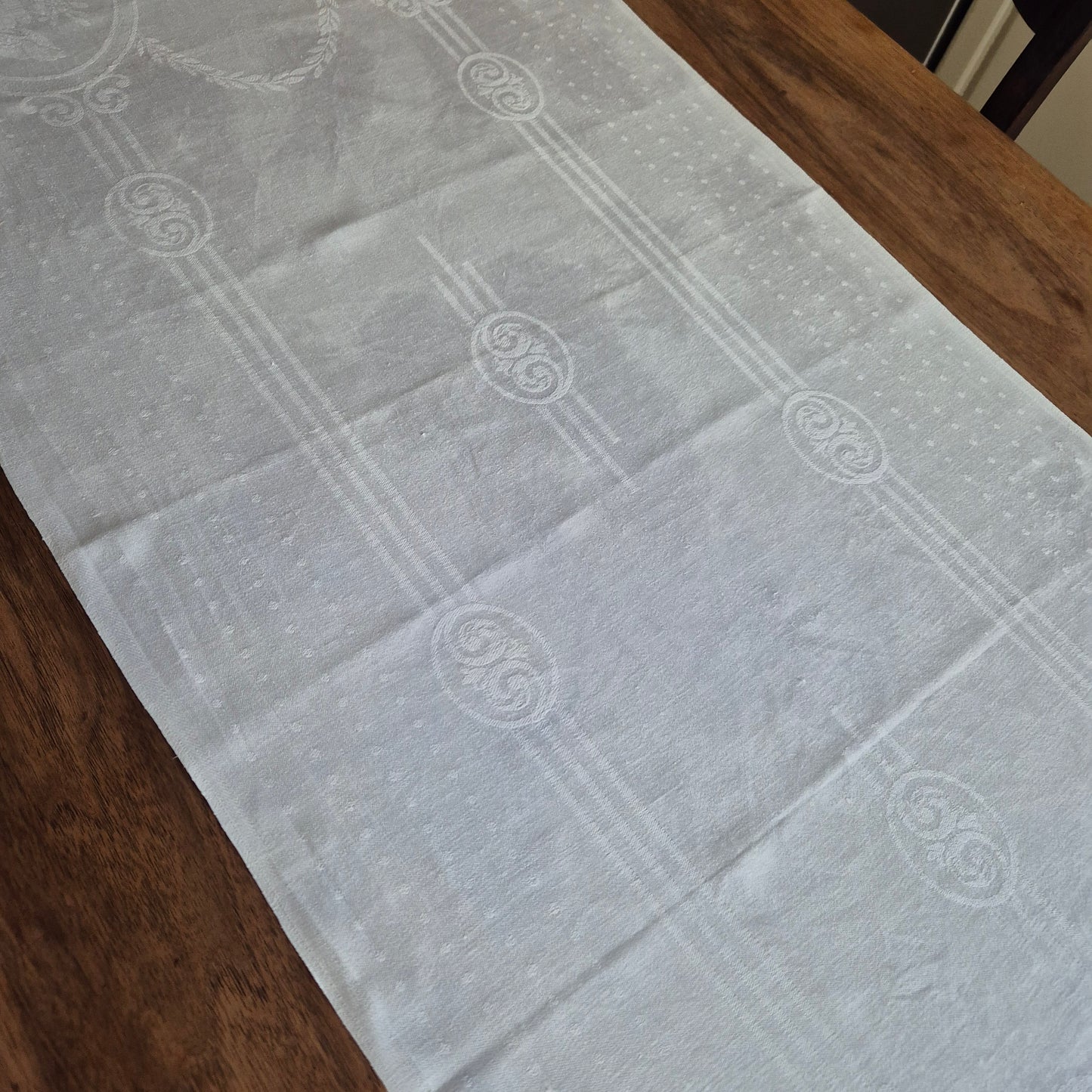Jugendstil Küchen-&Geschirrtuch Damast mit Initialen B. und Krone 50x115cm Baumwolle weiß