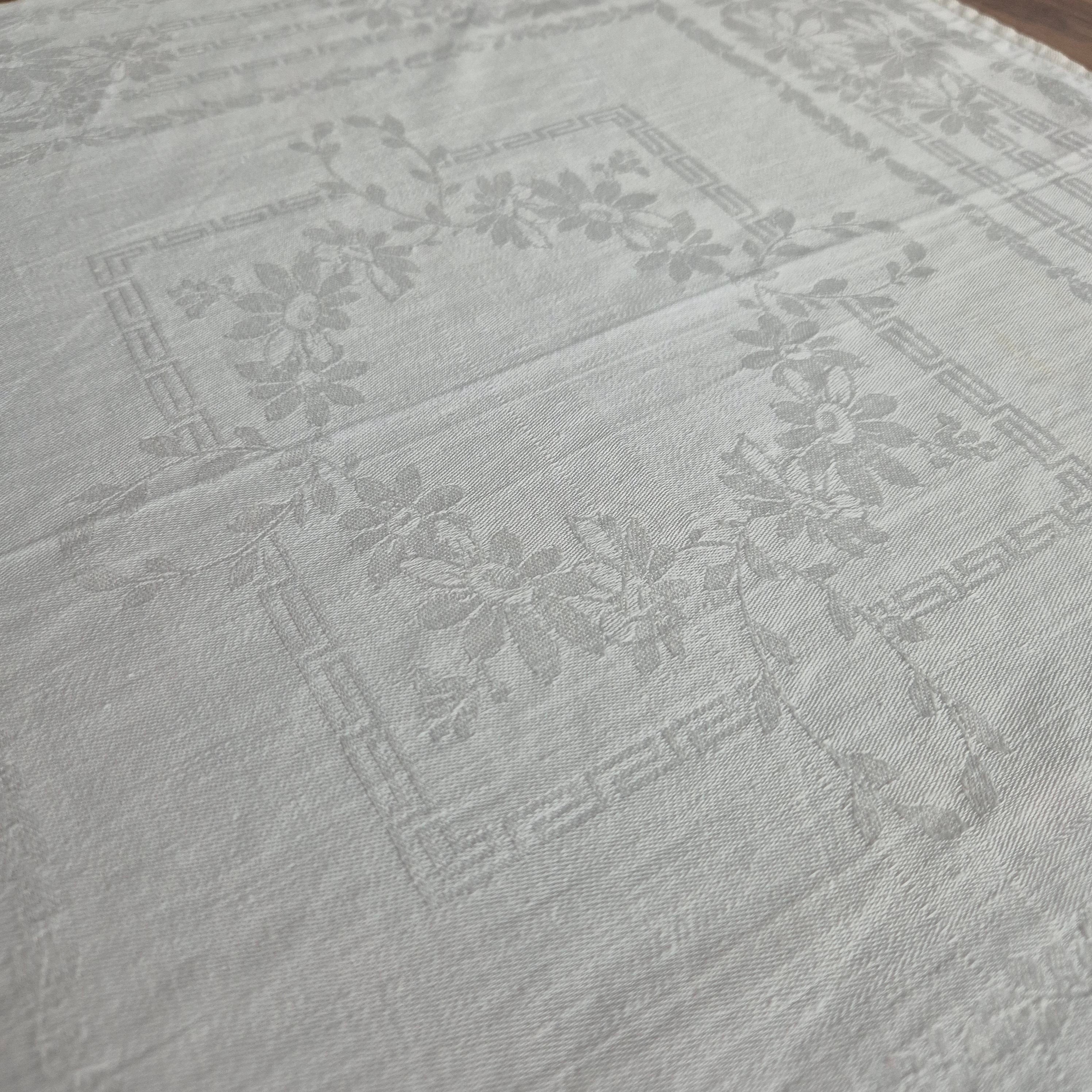 Antike Jugendstil Serviette/Mitteldecke weiß 55x60cm Damast Blumen