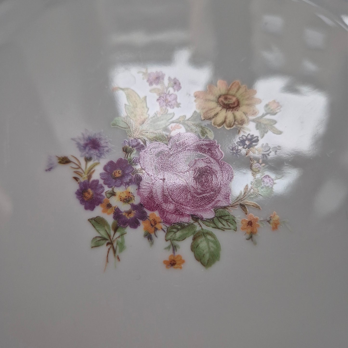 6x Antike flache Speiseteller Blumendekor weiß mit lila Goldrand