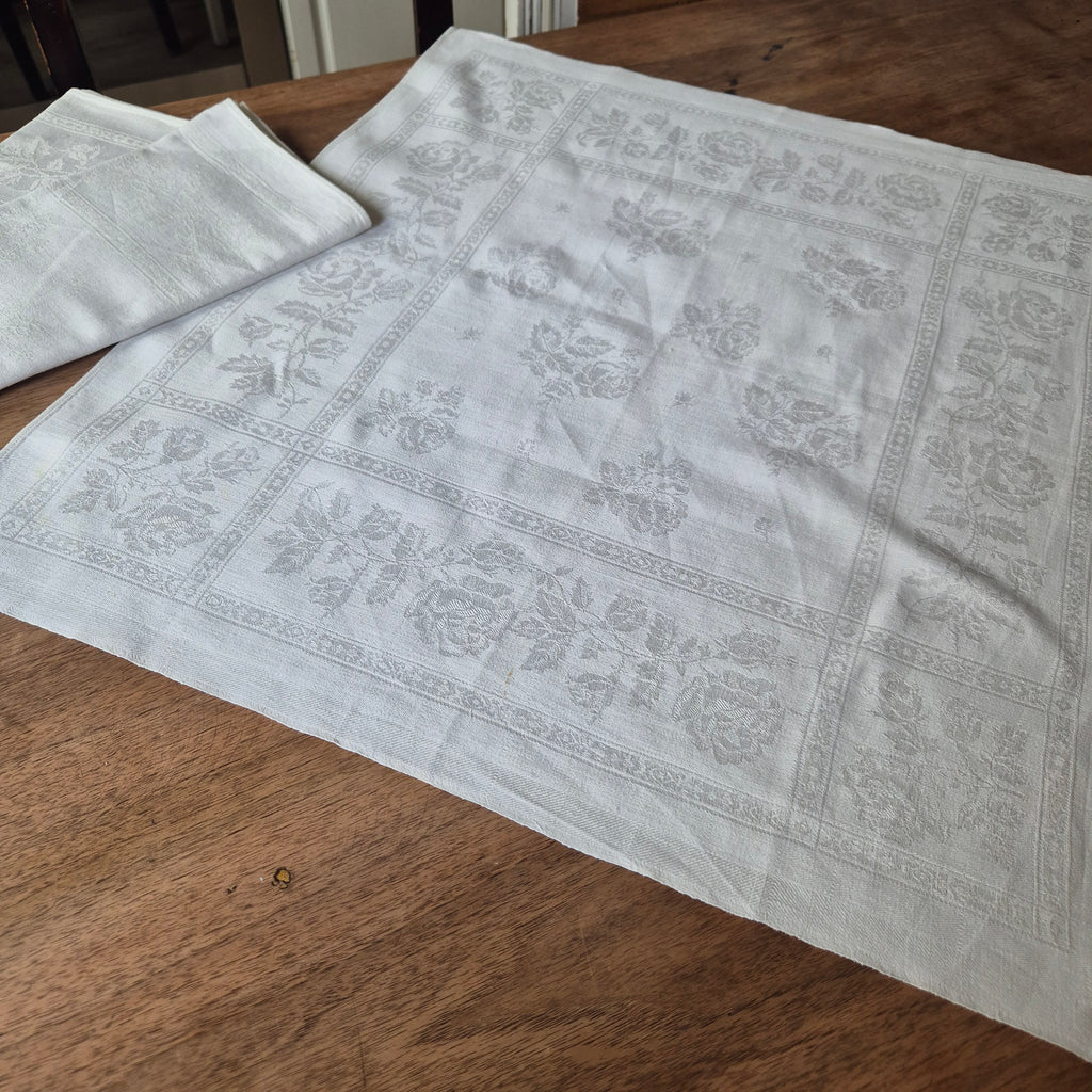 3x Antike Jugendstil Servietten/ Mitteldecken mit Rosenmuster 60x60cm