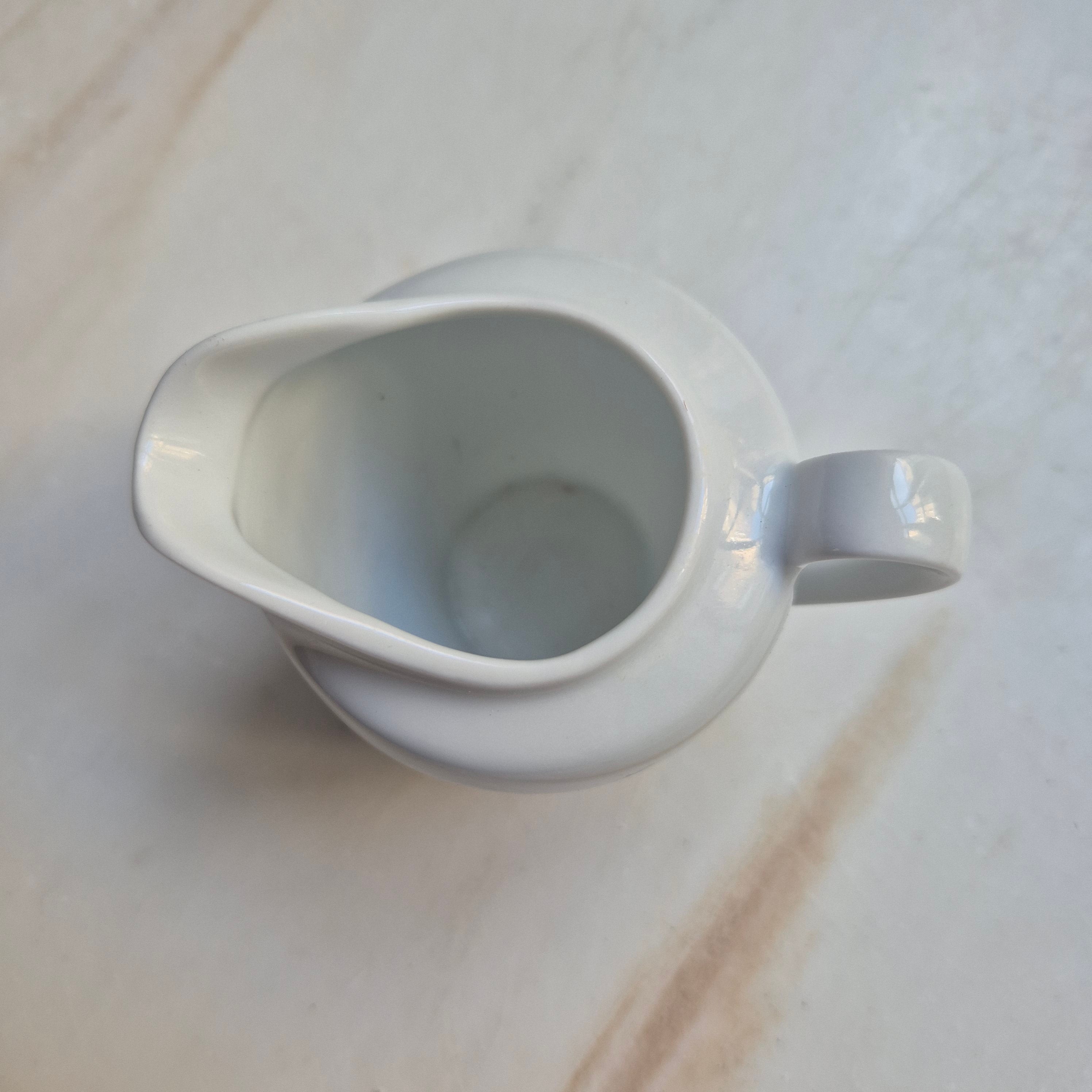 Kleines Milchkännchen von Colditz GDR Blätter