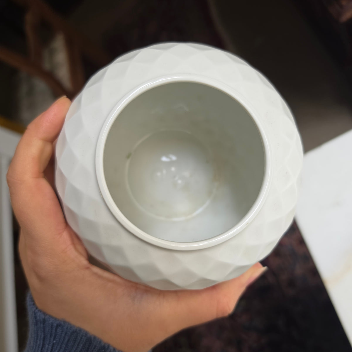 Vintage Thomas Porzellan Vase „Aruba“ - Rosenthal Gruppe – Weißes Rautenmuster - Relief - Mid-Century Modern