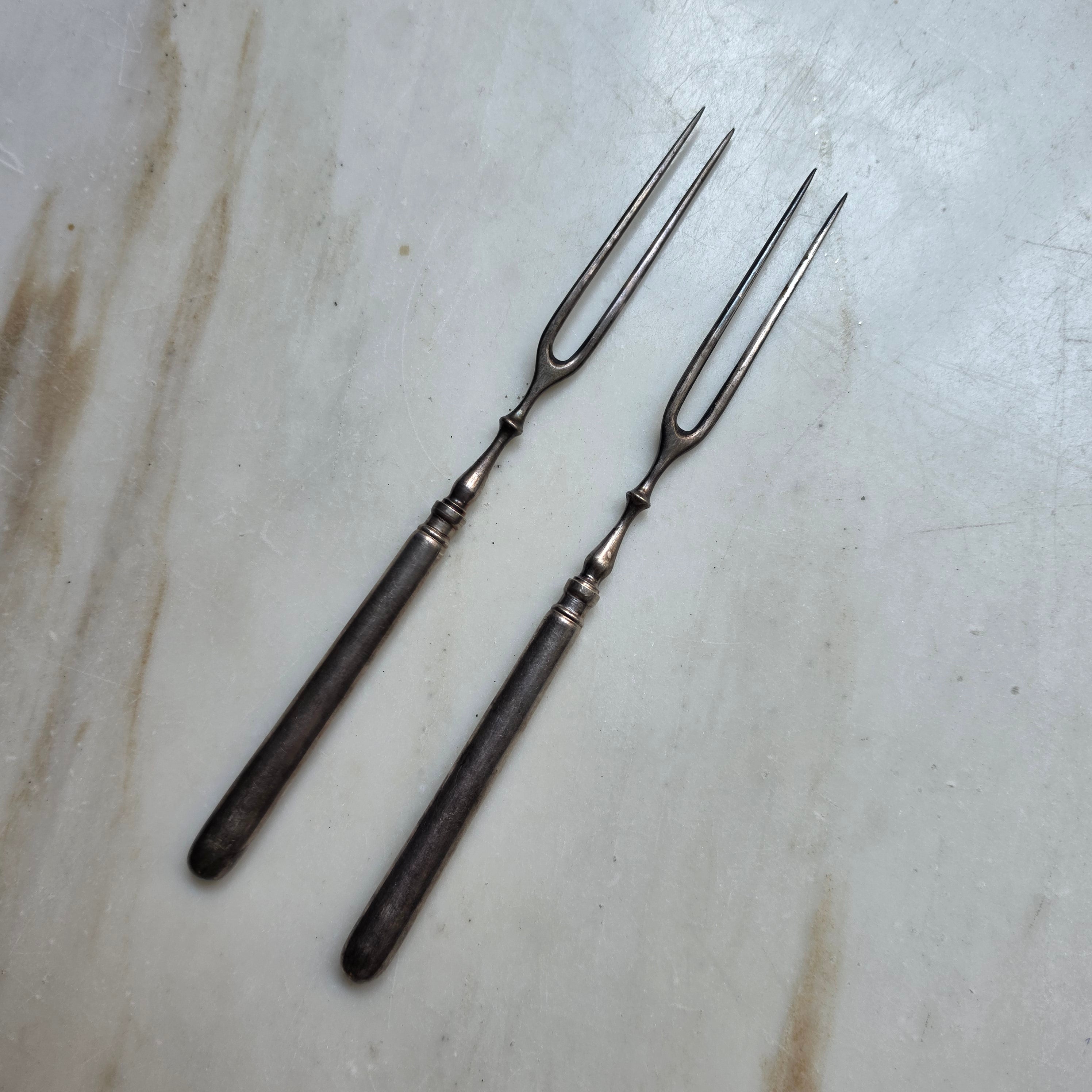 2x antike versilberte Beilagengabeln Bernsdorf