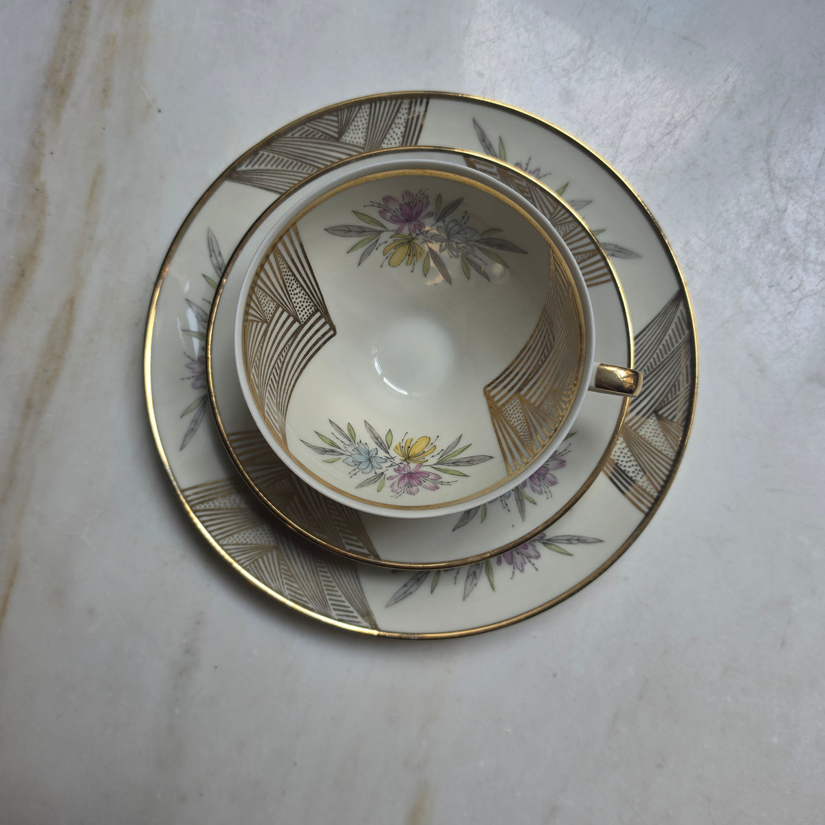 Vintage Winterling Marktleuthen Bavaria Sammeltasse (3-teilig) | Mid-Century Porzellan Gedeck mit Golddekor & Blütendesign