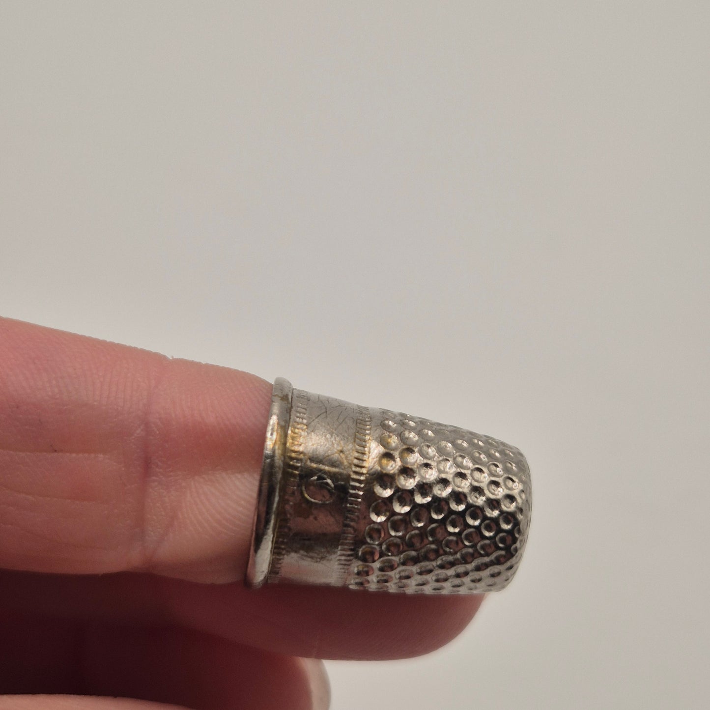 3x Uralte Fingerhüte Metall