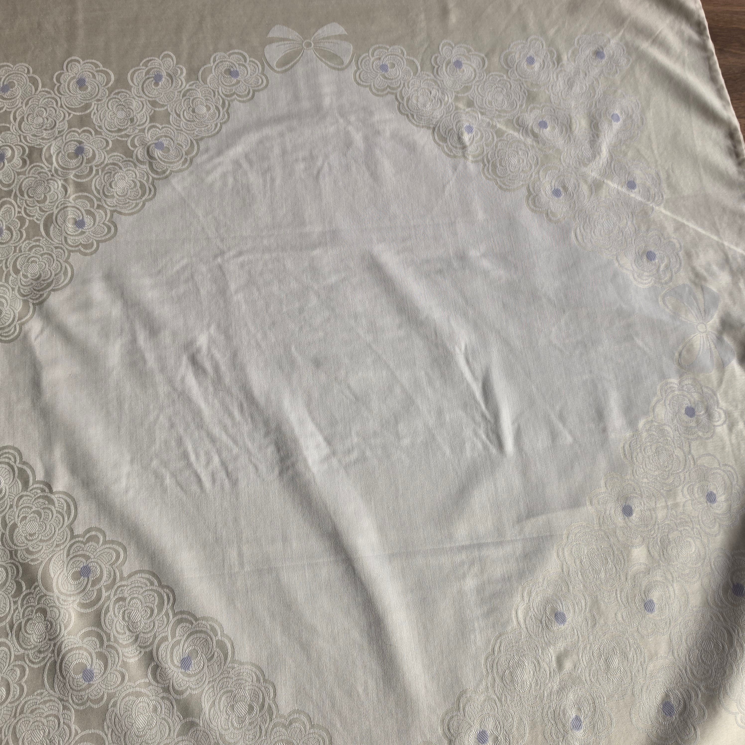 Antiker großer Jugendstil Kopfkissenbezug mit Häkelspitze 75x80cm Baumwolle wei Vintage Kissenbezug mit floraler Relief-Webung & Schleifendetails – Creme