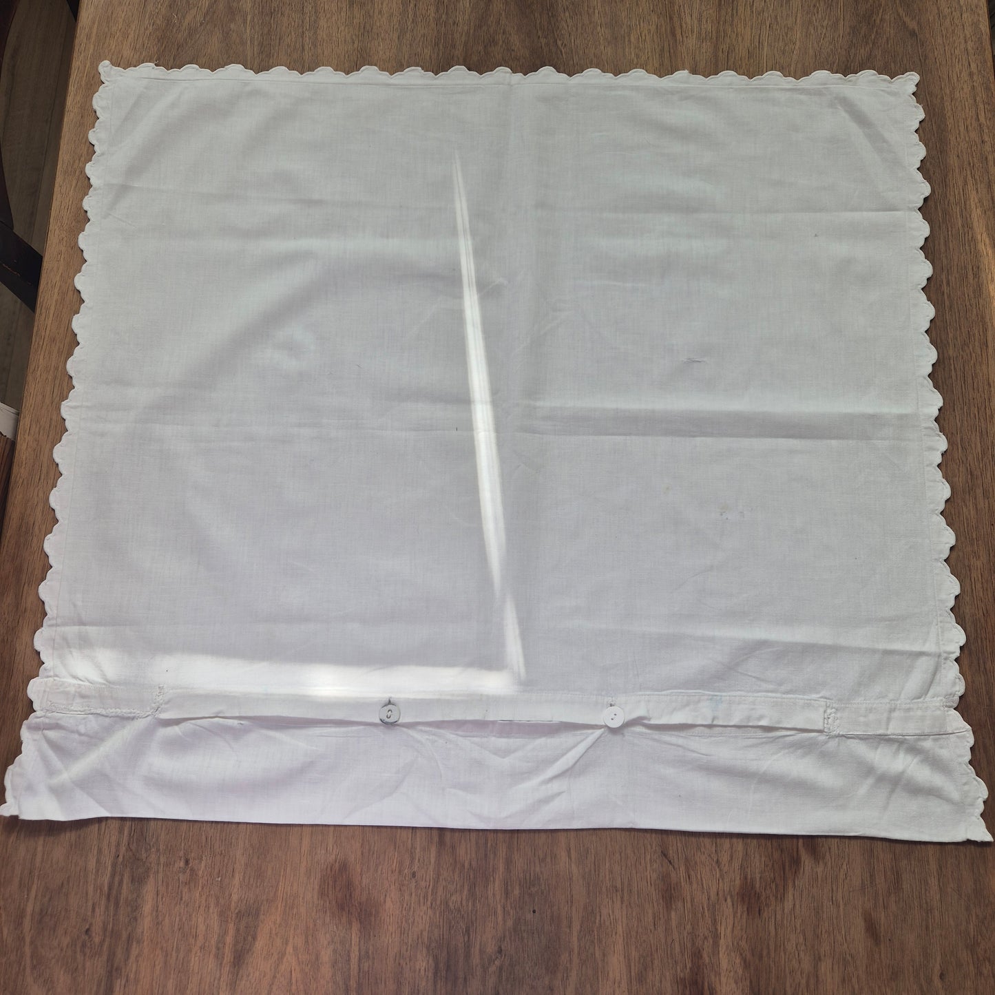 Einfacher alter Kissenbzug 70x65cm weiß Kissenhülle Baumwolle (beschädigt) 🤍