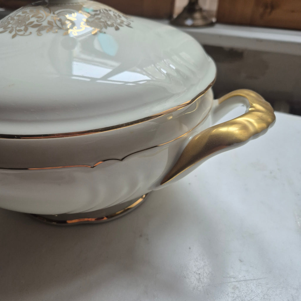 Alte große Suppenterrine mit Deckel Vintage Bavaria Porzellan elfenbein gold
