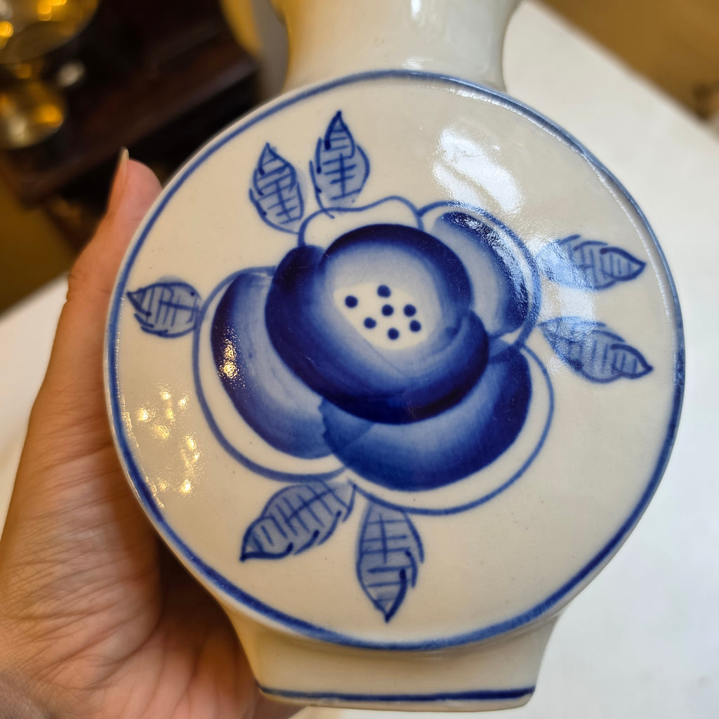 Vintage Gschel Keramik-Vase aus der UdSSR – Handbemaltes Blau-Weiß Porzellan mit Blumenmotiv