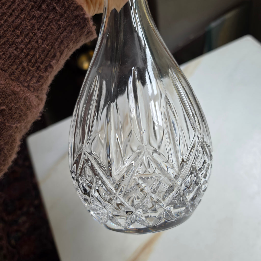Edle Kristall-Karaffe mit Schliff & Kugelstopfen – Elegante Dekantierflasche für Whiskey, Likör & Wein