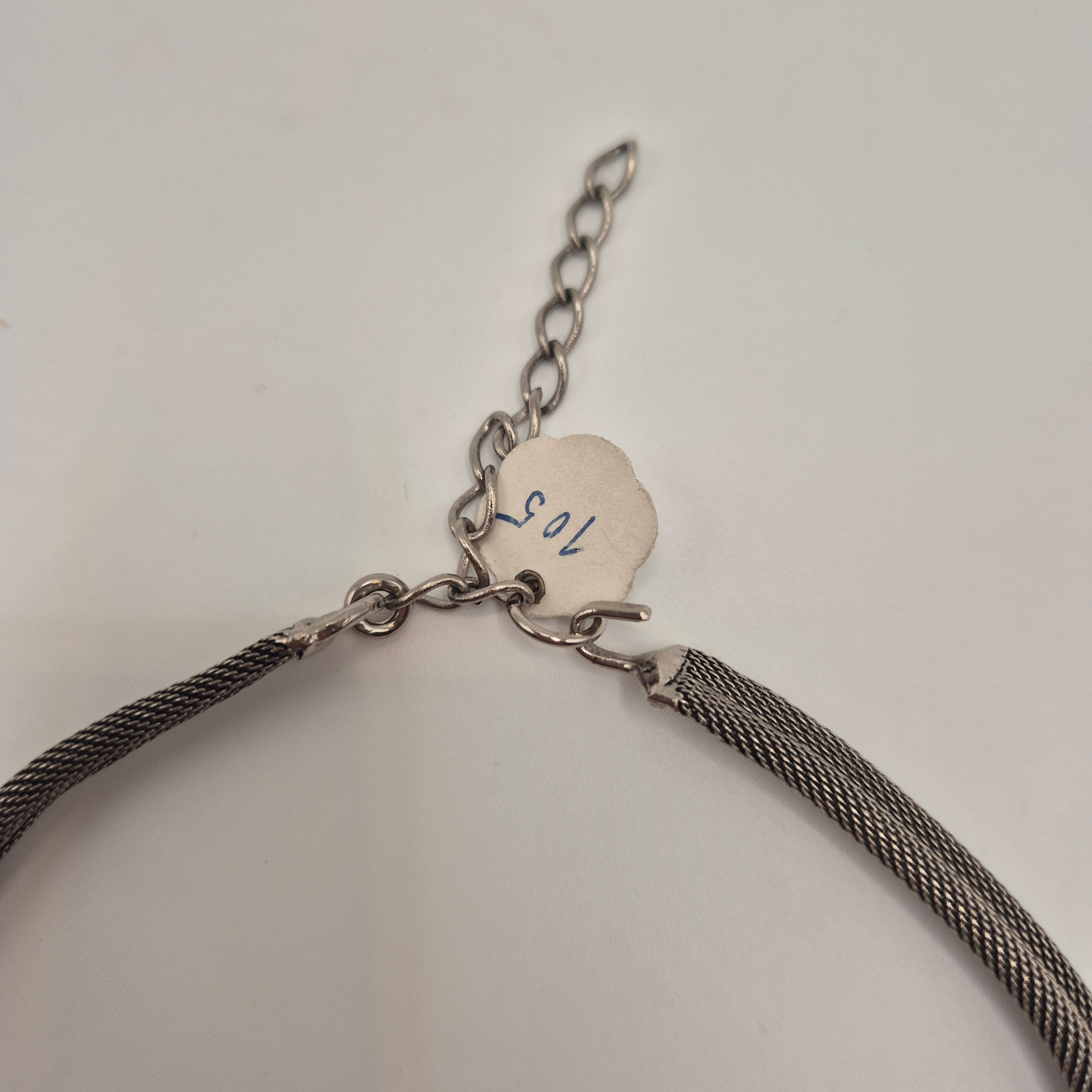 Vintage 80er Jahre Mesh Chocker Silberfarbend mit Lila Stein Cabochon Stil