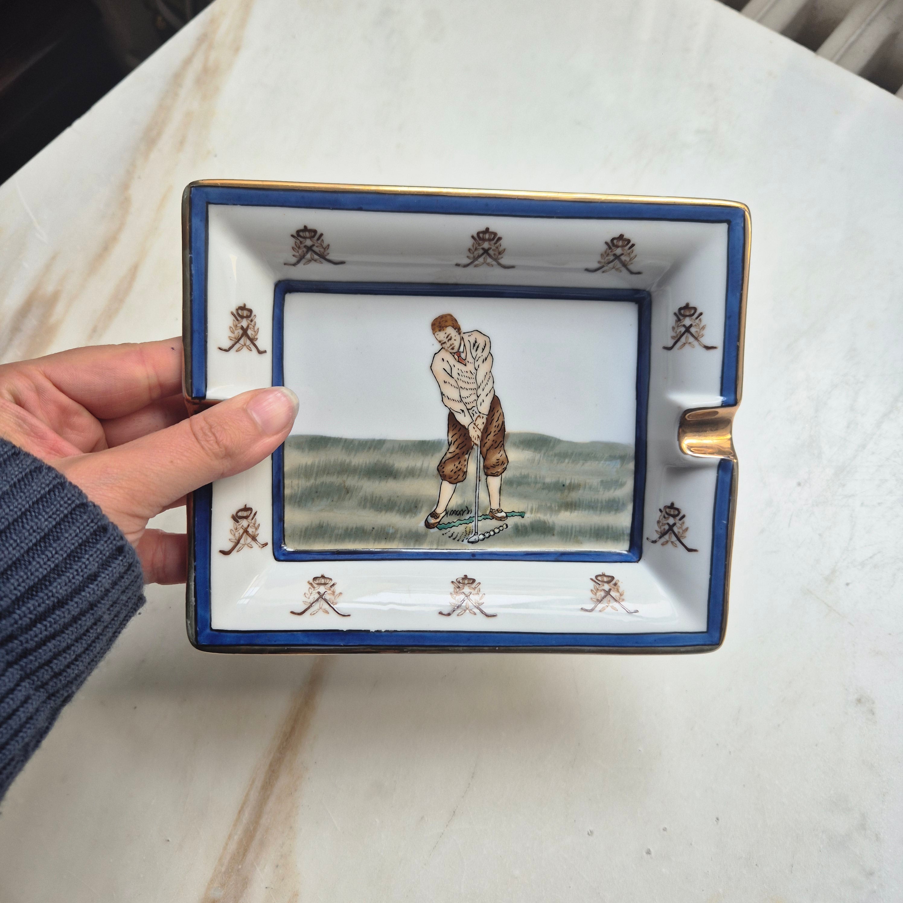 Retro Porzellan Aschenbecher mit Golfspielermotiv