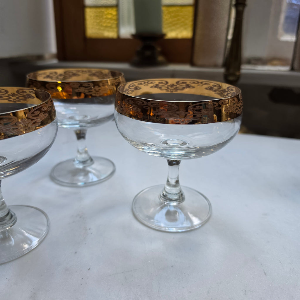 4er-Set Vintage Sektschalen – Edler Golddekor & Filigranes Muster – Perfekt für Champagner & Cocktails
