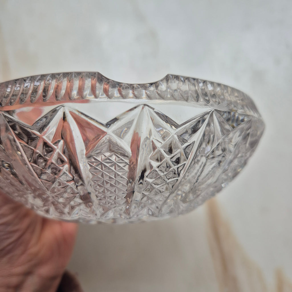 Vintage Bleikristall Aschenbecher mit geschliffenem Dekor