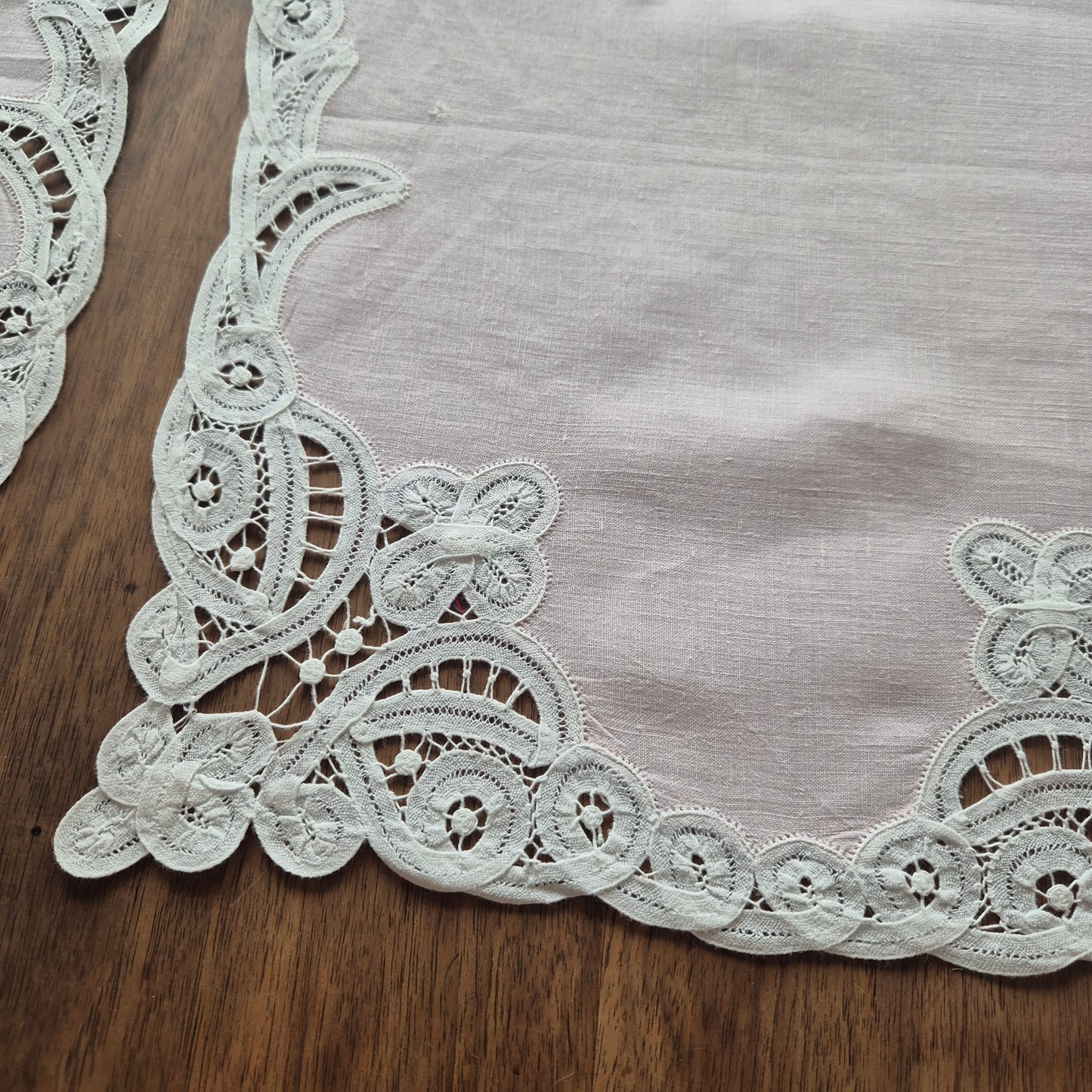 2x Antike rosa Tischläufer Tischdecken Läufer geklöppelt Jugendstil 85x30cm