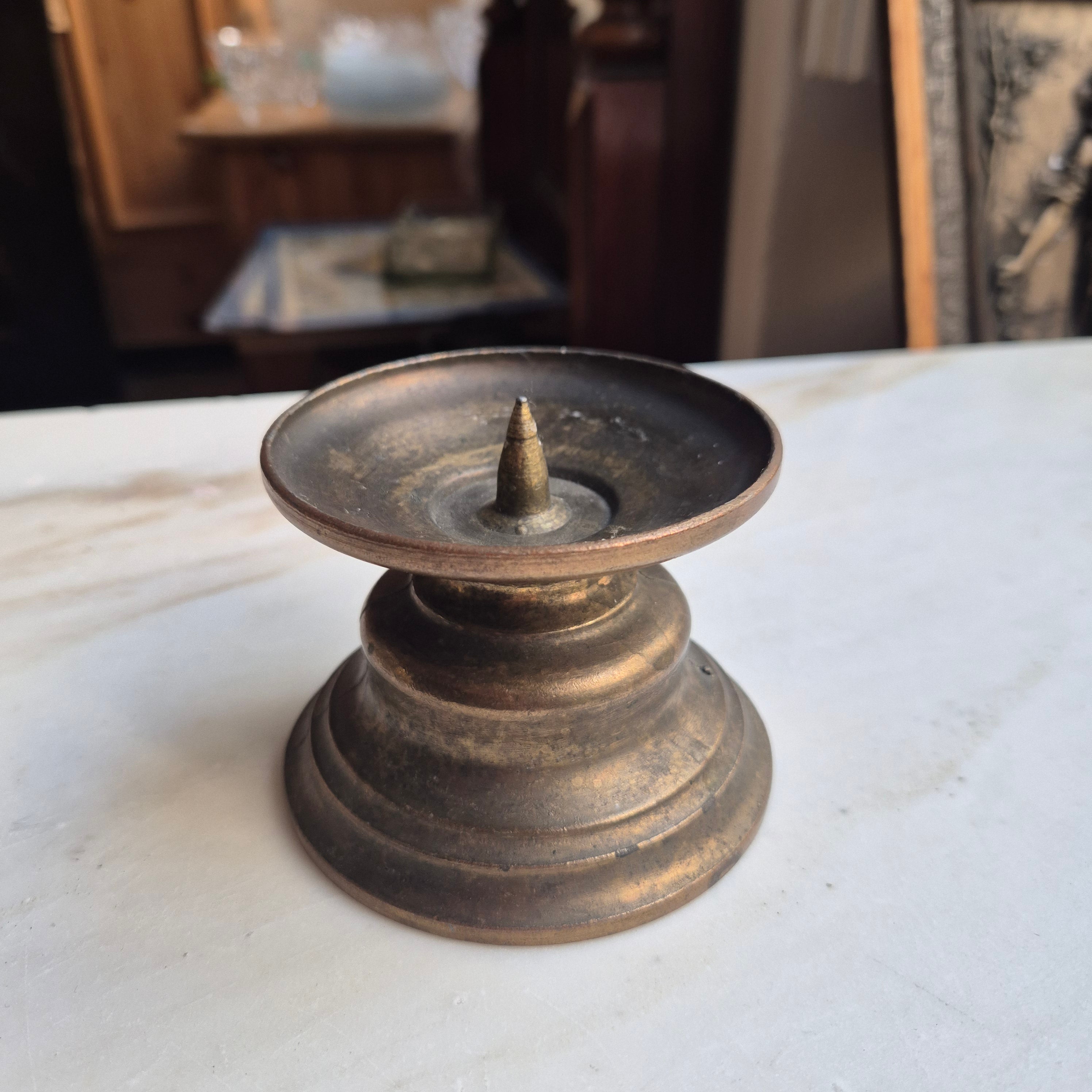 Kerzenständer in Messing Stil - Stumpenkerzen - Vintage