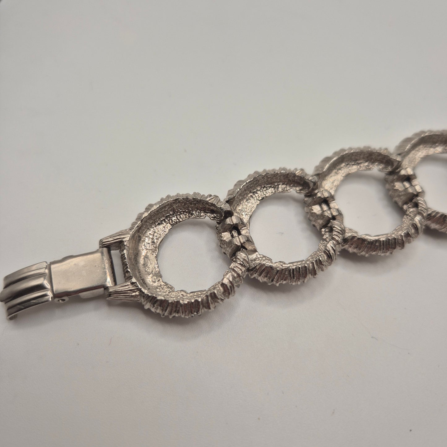 Silbernes Vintage Armband massiv Metall Statement 80er Jahre