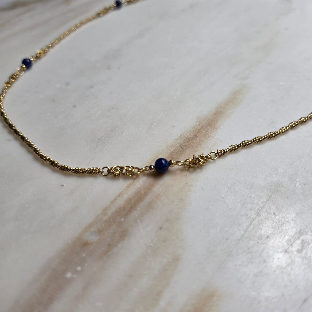 Vintage Amerik Double Goldhalskette mit blauen Edelstein-Perlen (Lapis Lazuli Optik)