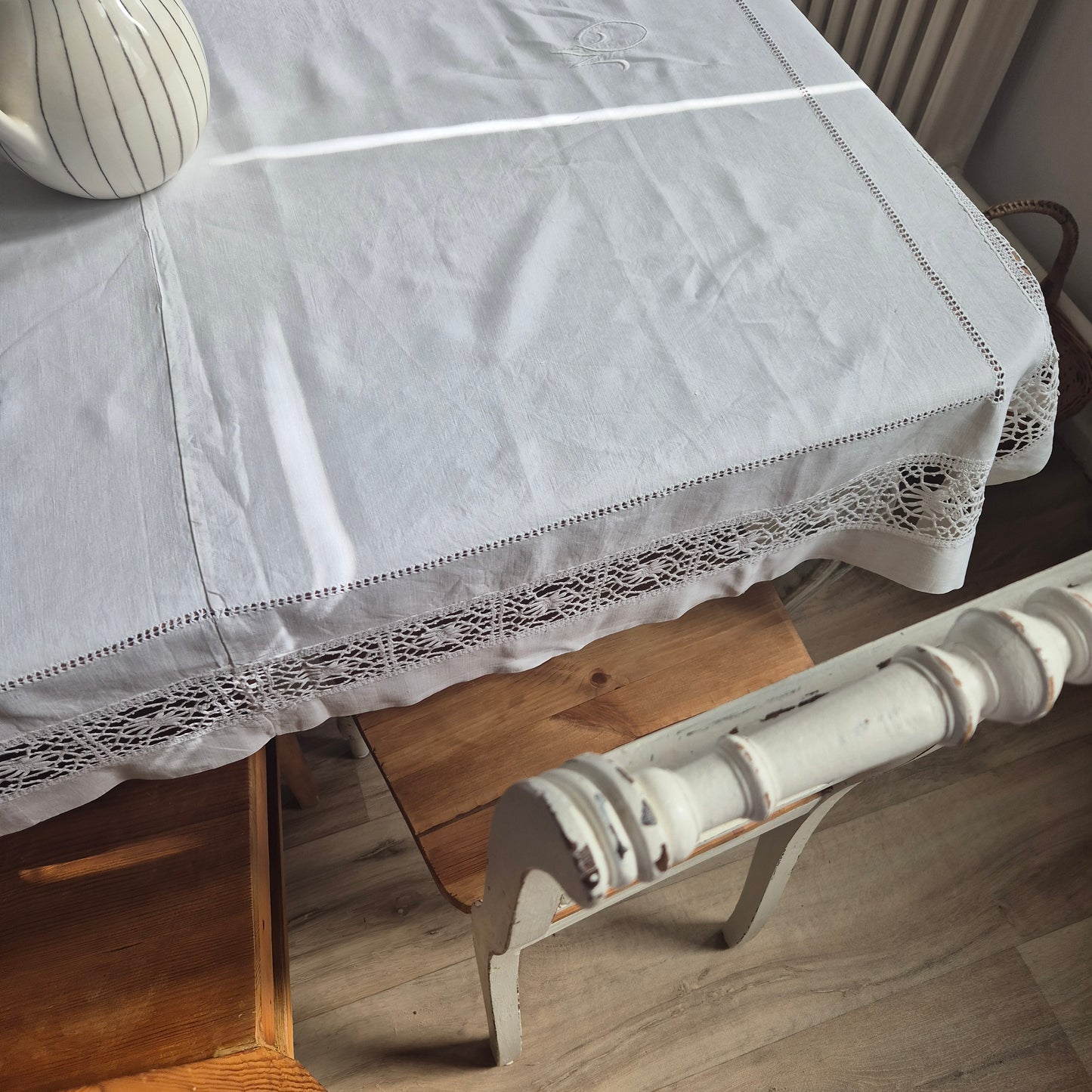 Antike Tischwäsche Leinen/Baumwolle Spitze weiß 120x140cm Tafel Königlich wunderschön! Monogramm M.O. ein Fleck 🤍