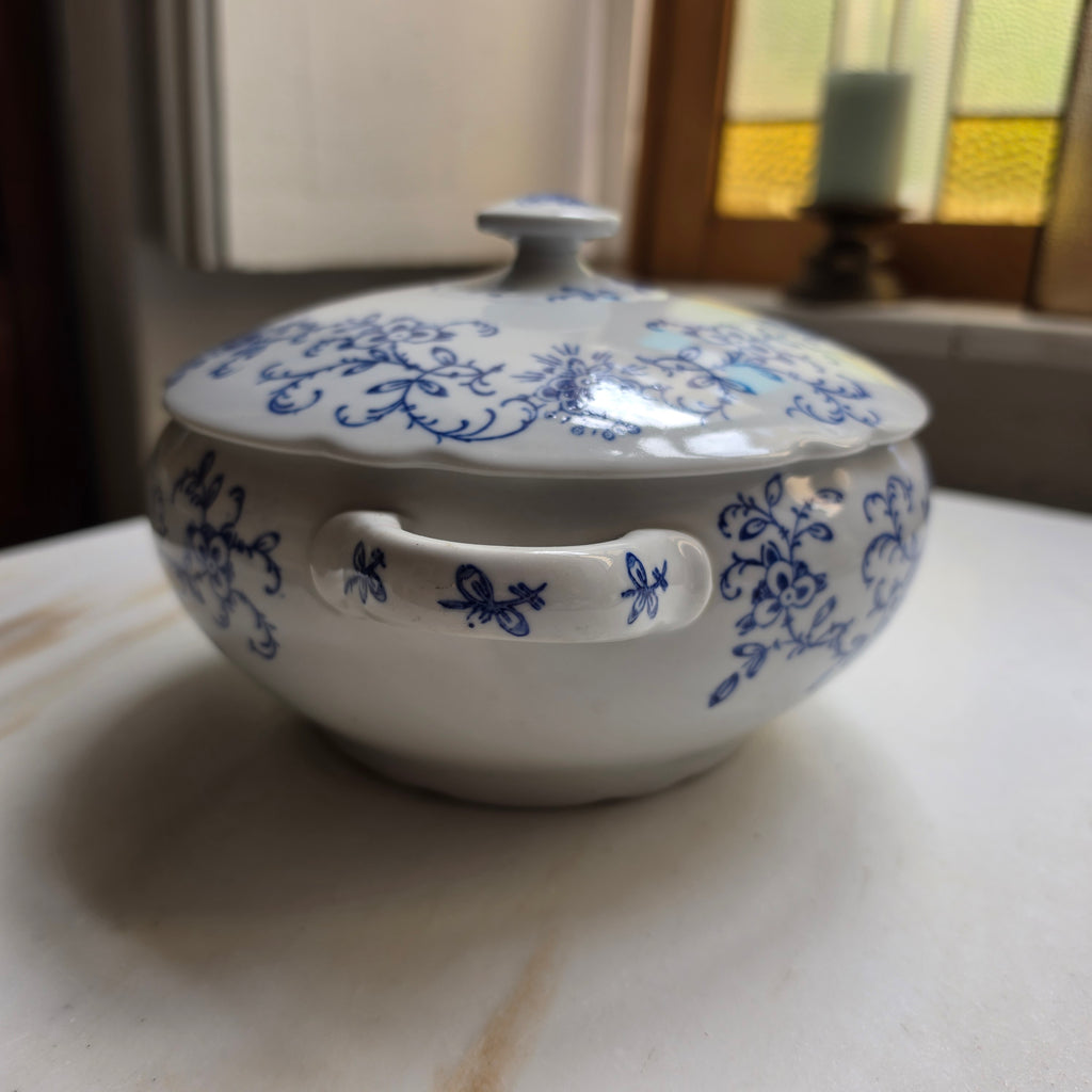 Antike Porzellan-Terrine mit Deckel – Blaues Unterglazur-Dekor - Porzellanfabrik Kalk, Eisenberg