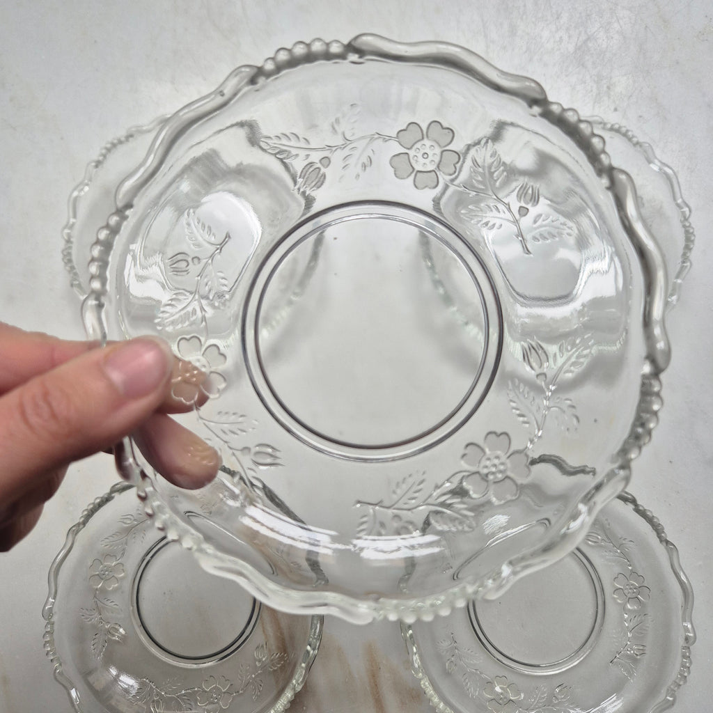 5x Vintage Glas oder Bleikristall Schalen Kuchen Teller Blumenmuster